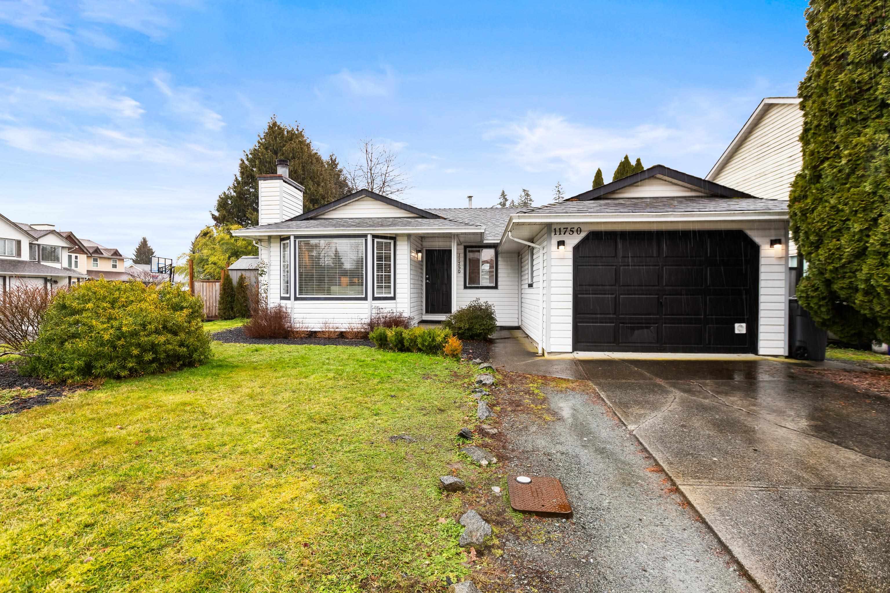 11750 Glenhurst Street, Maple Ridge, BC V2X 0B9