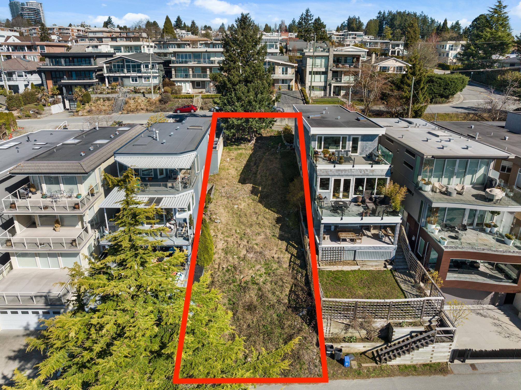 15276 Columbia Avenue, White Rock, BC V4B 1J6