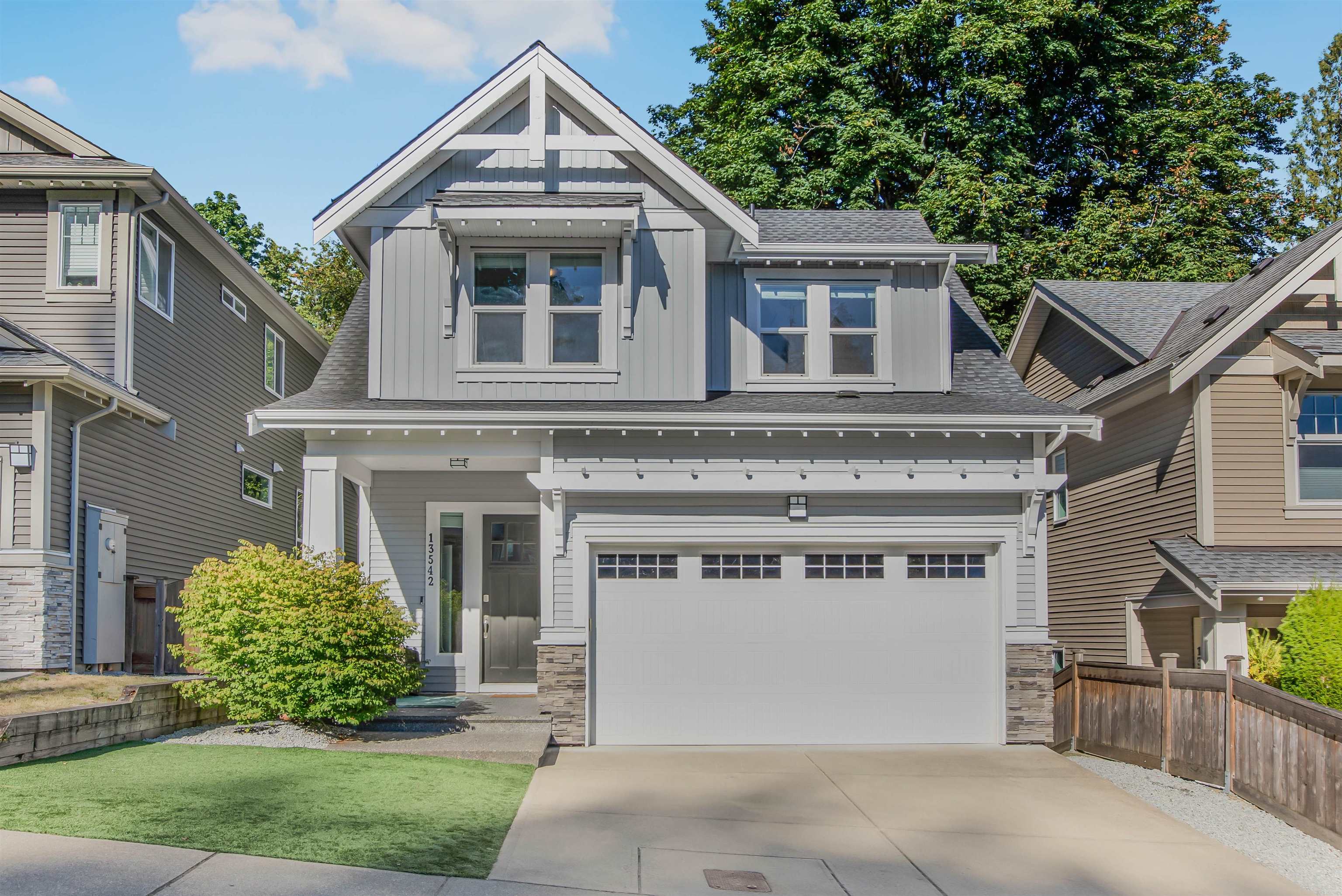 13542 Nelson Peak Drive, Maple Ridge, BC V4R 0G1