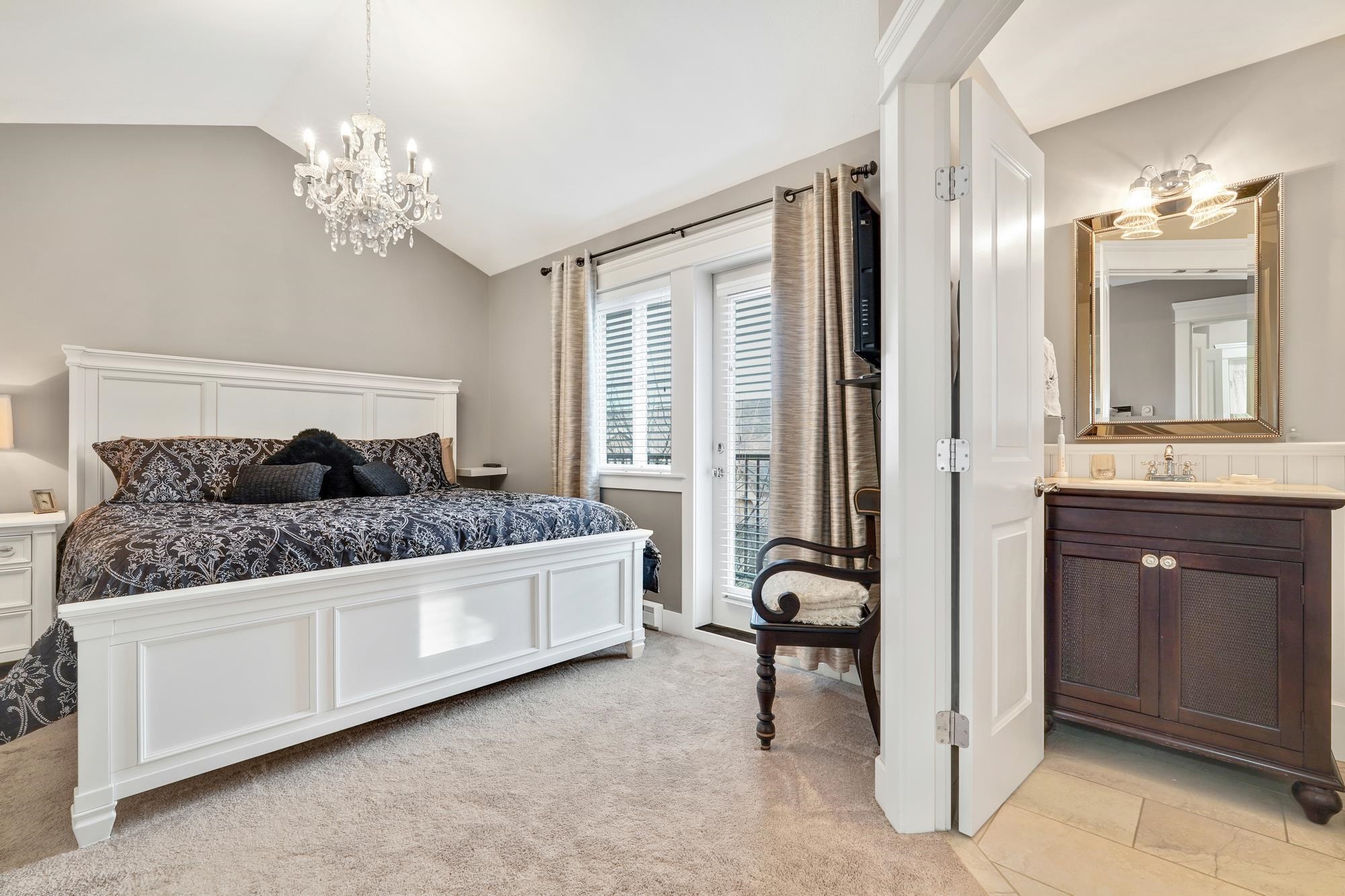 3268 156a Street #13, Surrey, BC V3Z 9T1