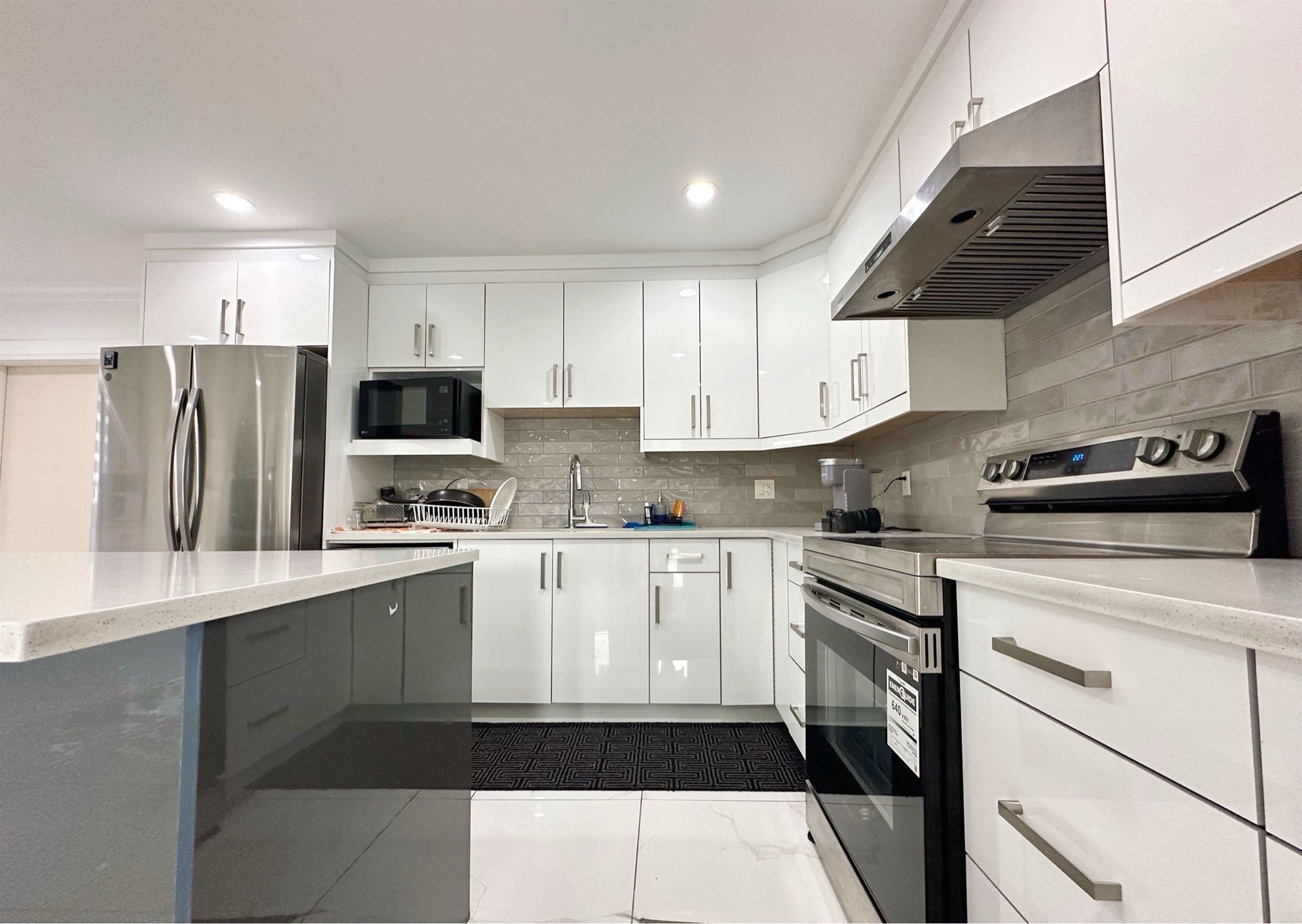64 Avenue, Surrey, BC V3W 1X8