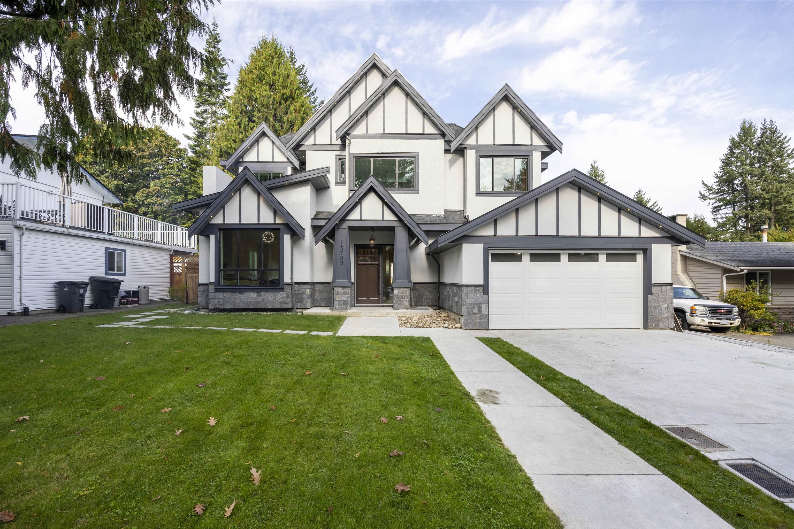 15799 Mcbeth Road, Surrey, BC V4A 1X9