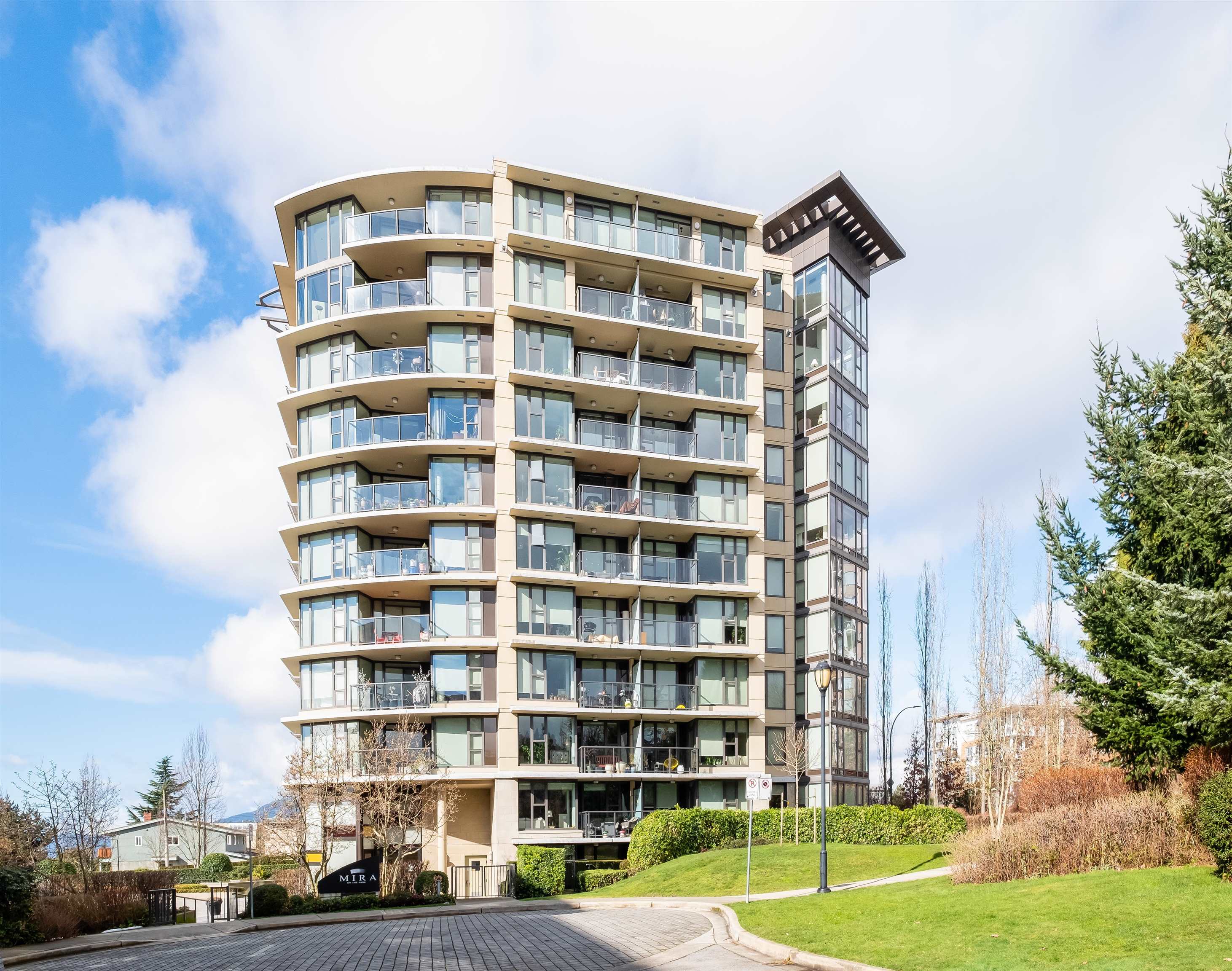 683 West Victoria Park #501, North Vancouver, BC V7M 0A2