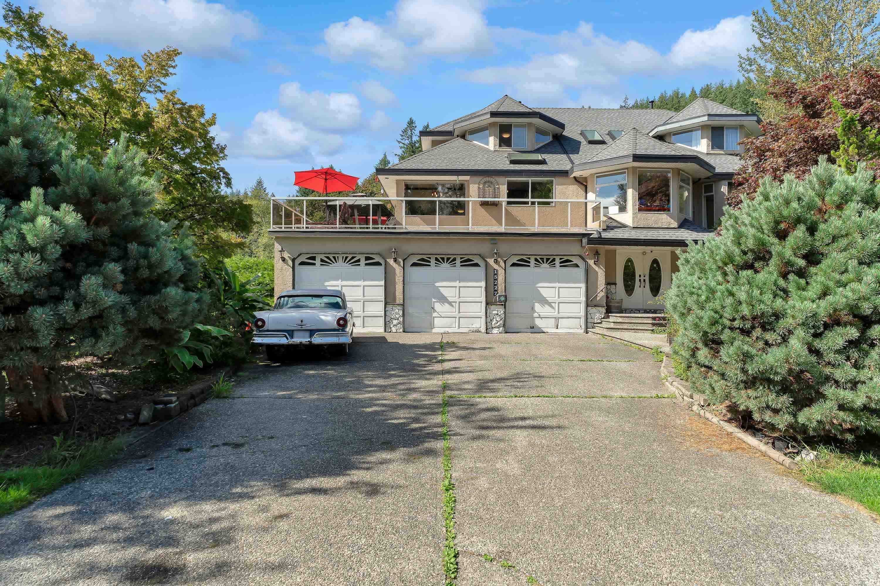 15227 Sheridan Drive, Pitt Meadows, BC V3Y 2T9