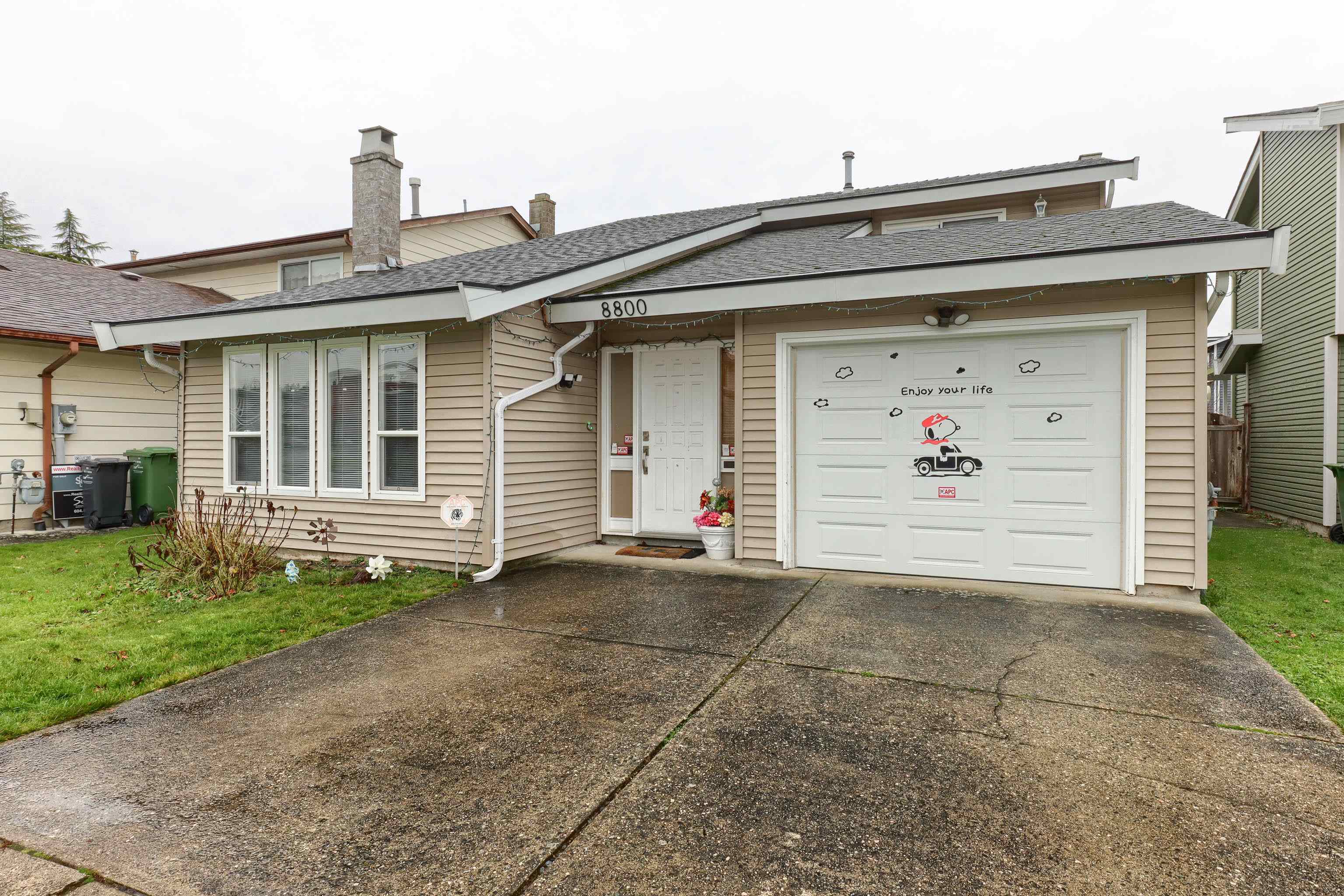 8800 Ashby Place, Richmond, BC V6Y 2Z9