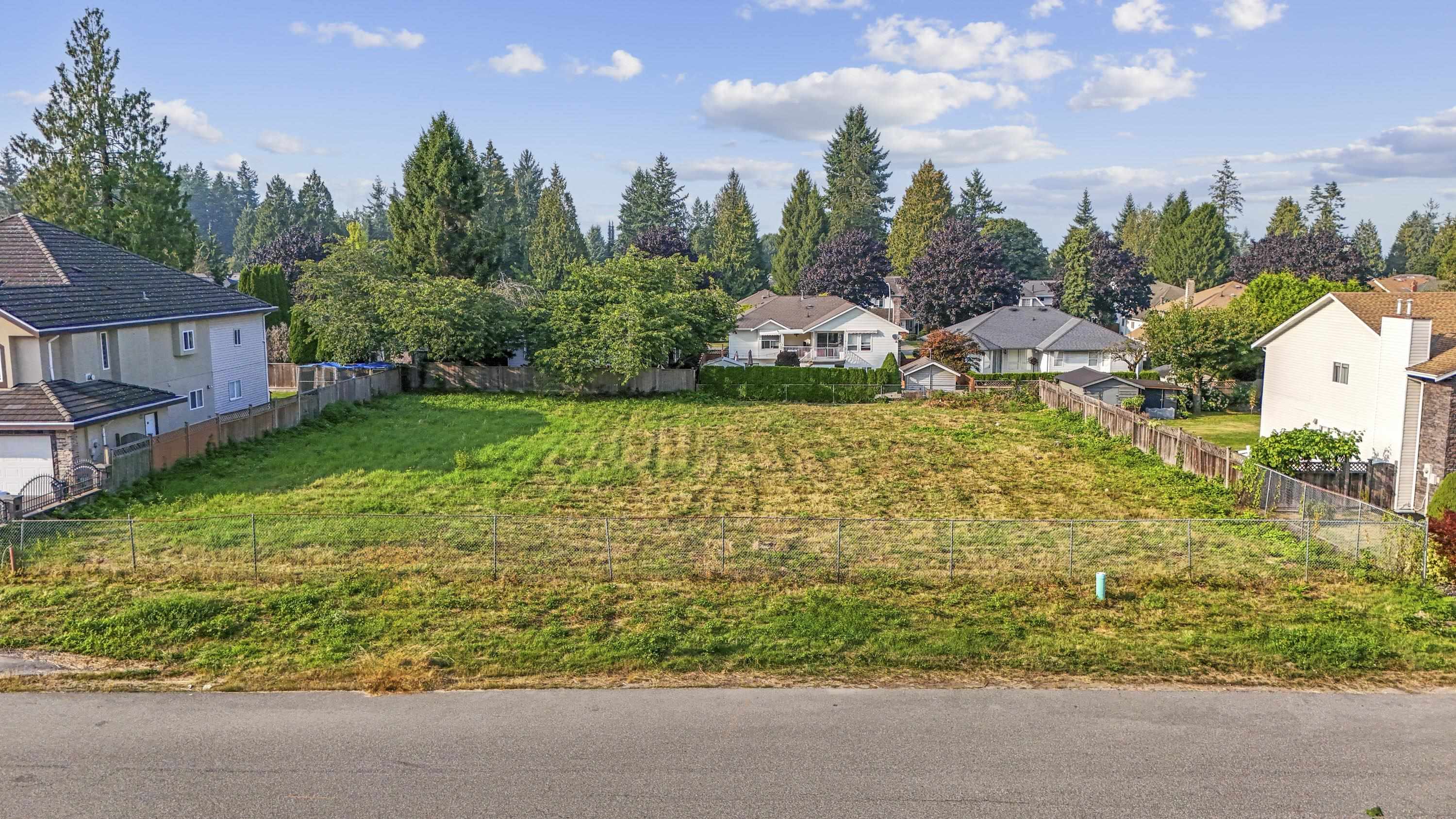 91 Avenue, Surrey, BC V3R 9C1