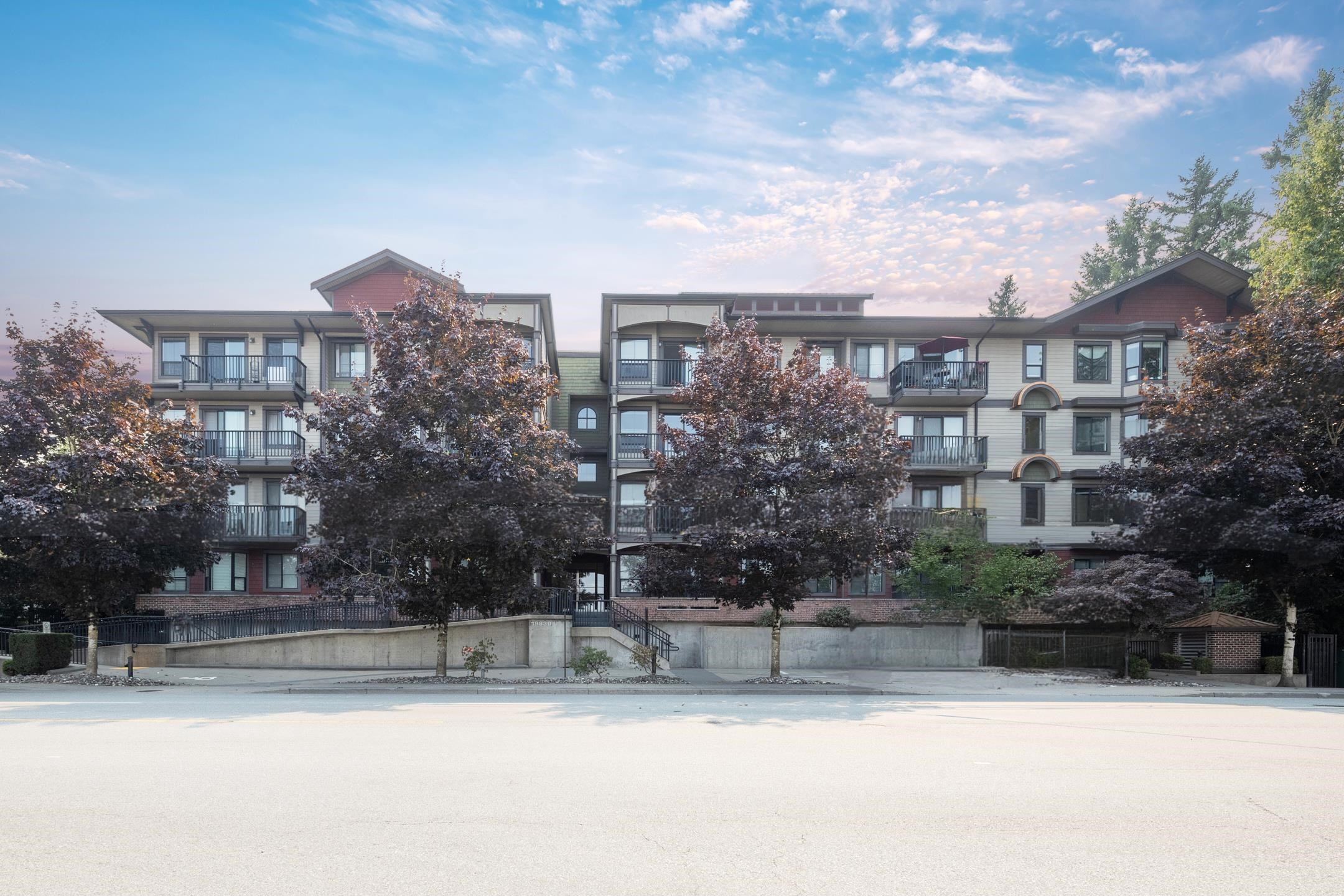 19830 56 Avenue #308, Langley, BC V3A 0A5