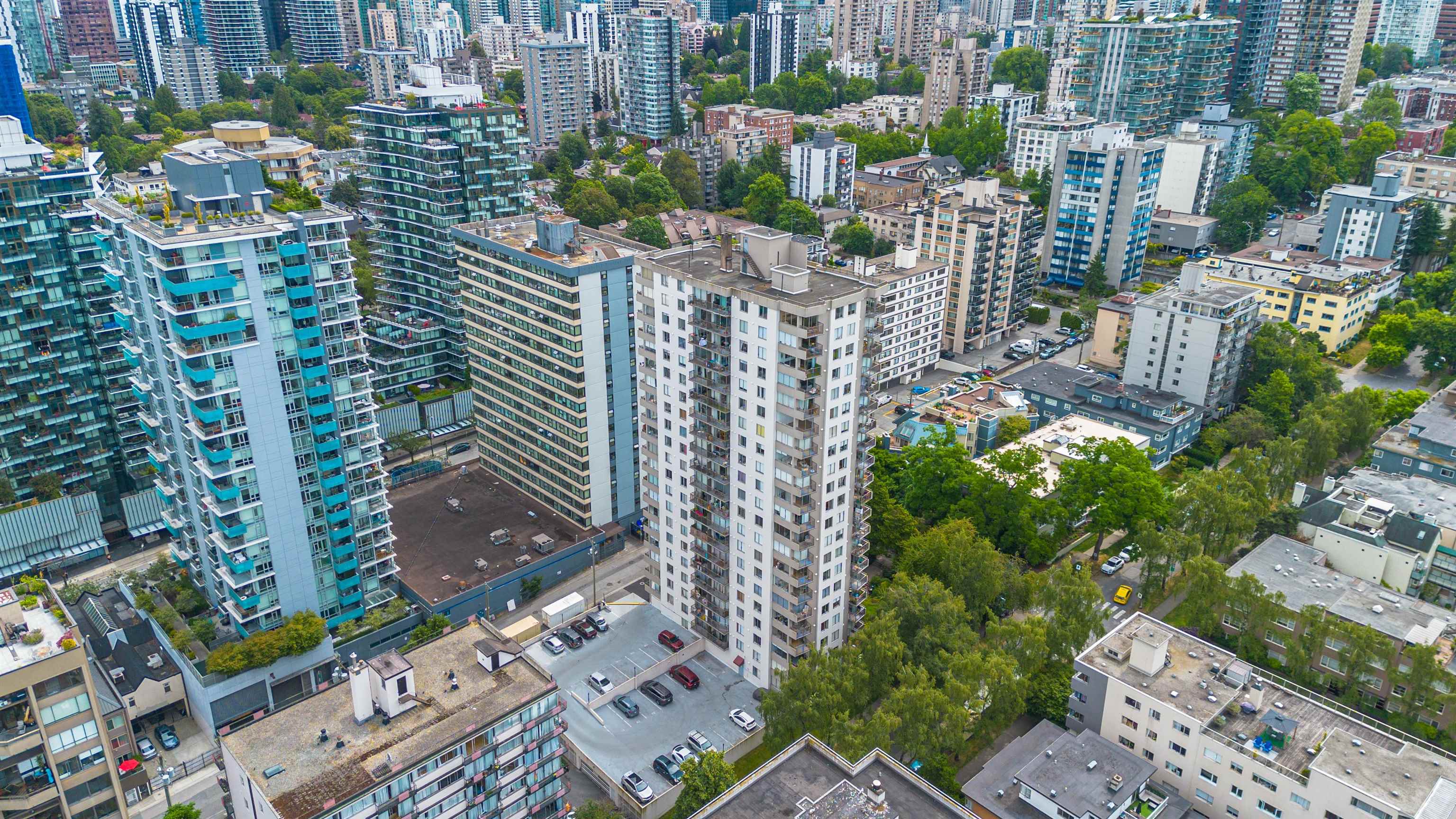 1251 Cardero Street #1707, Vancouver, BC V6G 2H9