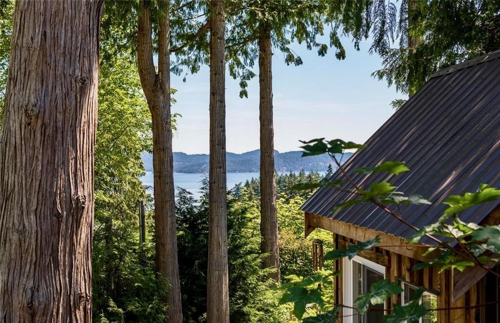 174 Victoria Street, Salt Spring Island, BC V8K 1P3