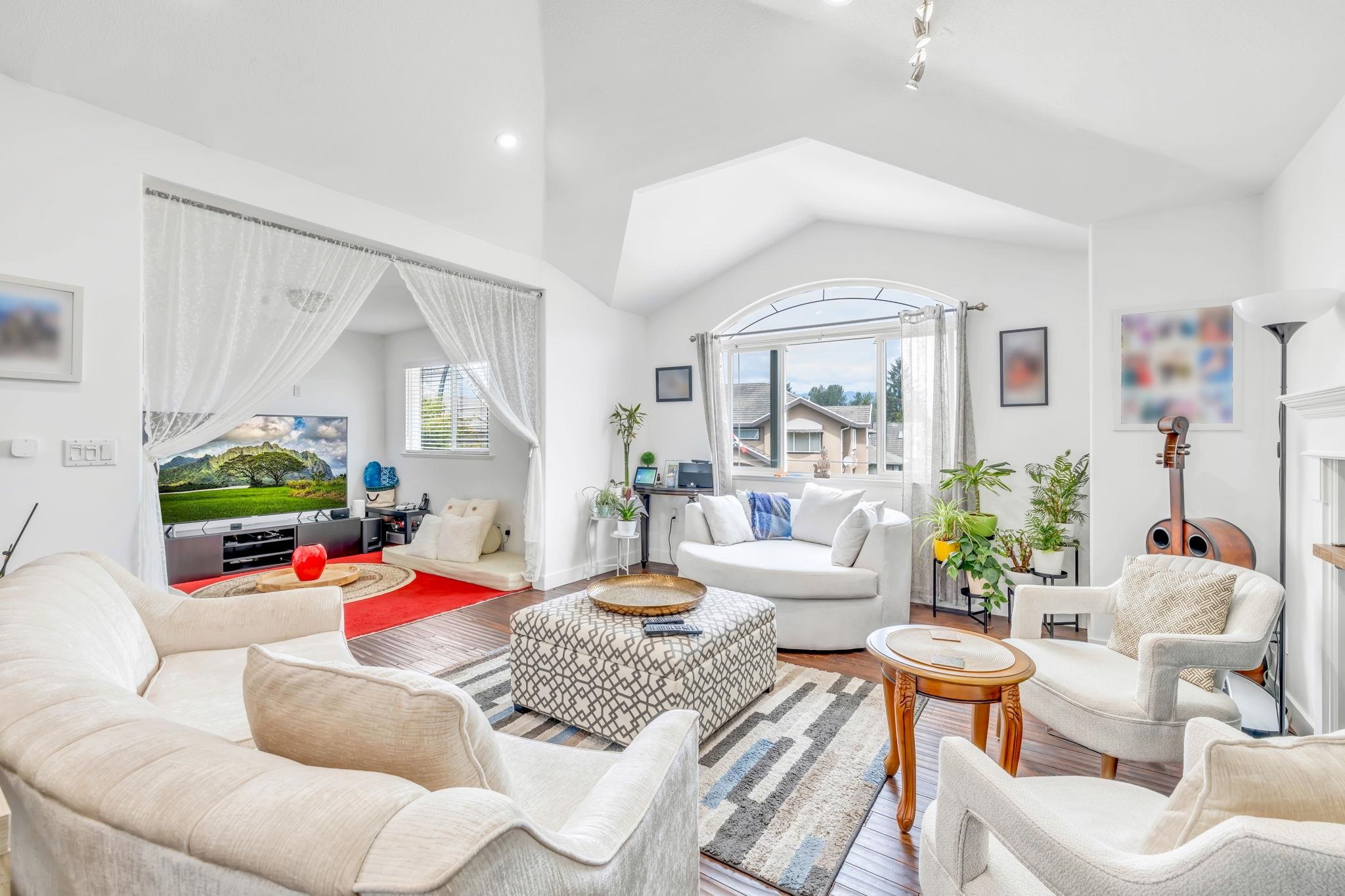 122 Avenue, Maple Ridge, BC V2X 2N6