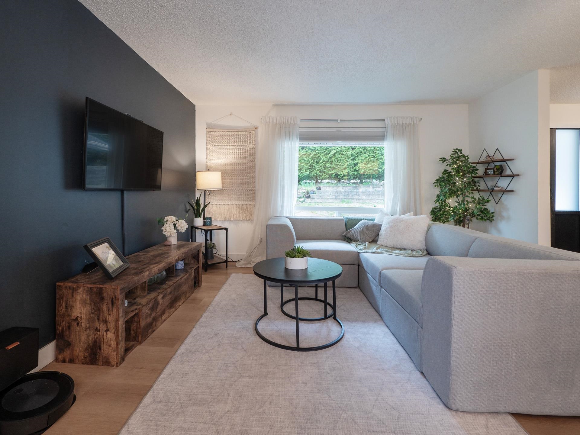 617 Gower Point Road, Gibsons, BC V0N 1V8