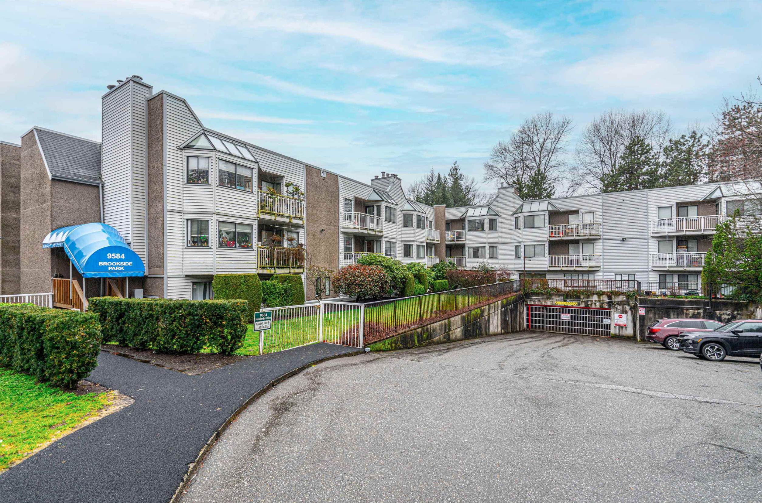 9584 Manchester Drive #105, Burnaby, BC V3N 4R1