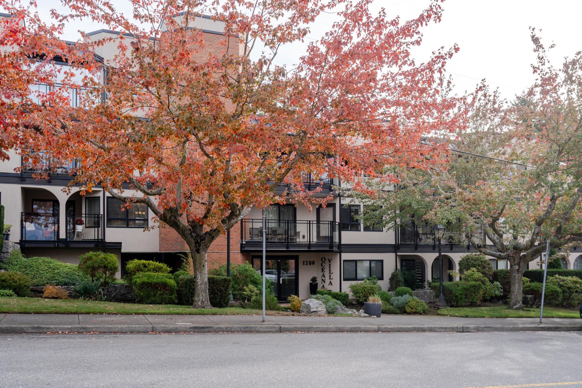 1280 Fir St #211, White Rock, BC V4B 4B1