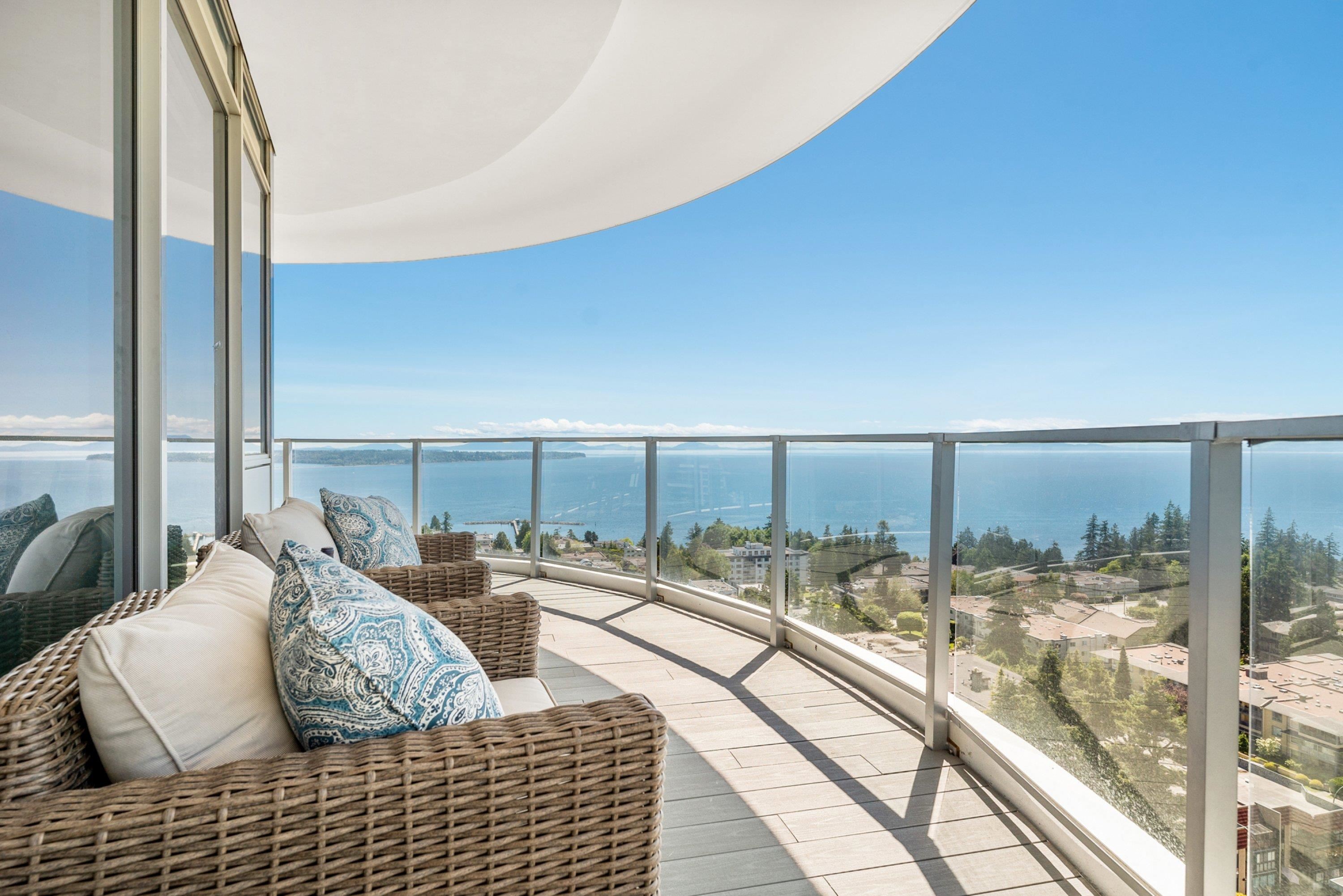 1500 Martin St #1701, White Rock, BC V4B 0C2
