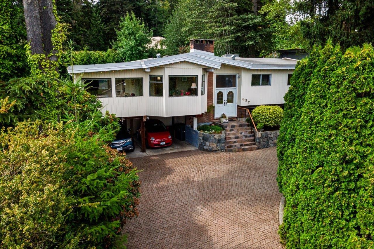 697 Plymouth Drive, North Vancouver, BC V7H 2H5