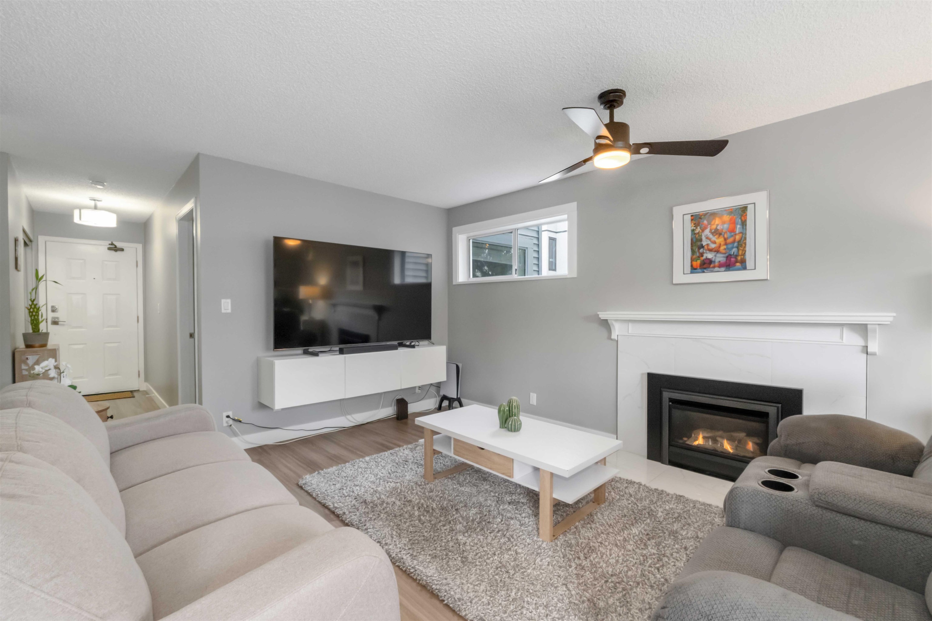 1473 Blackwood Street #205, White Rock, BC V4B 3V6