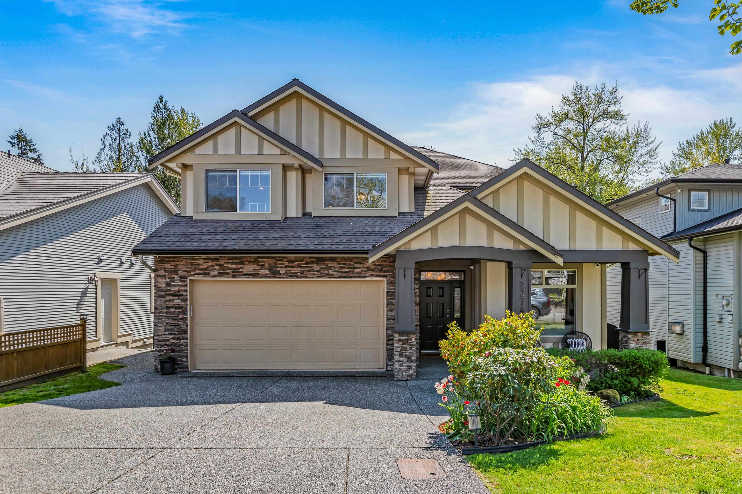 110 Avenue, Maple Ridge, BC V2W 1E7