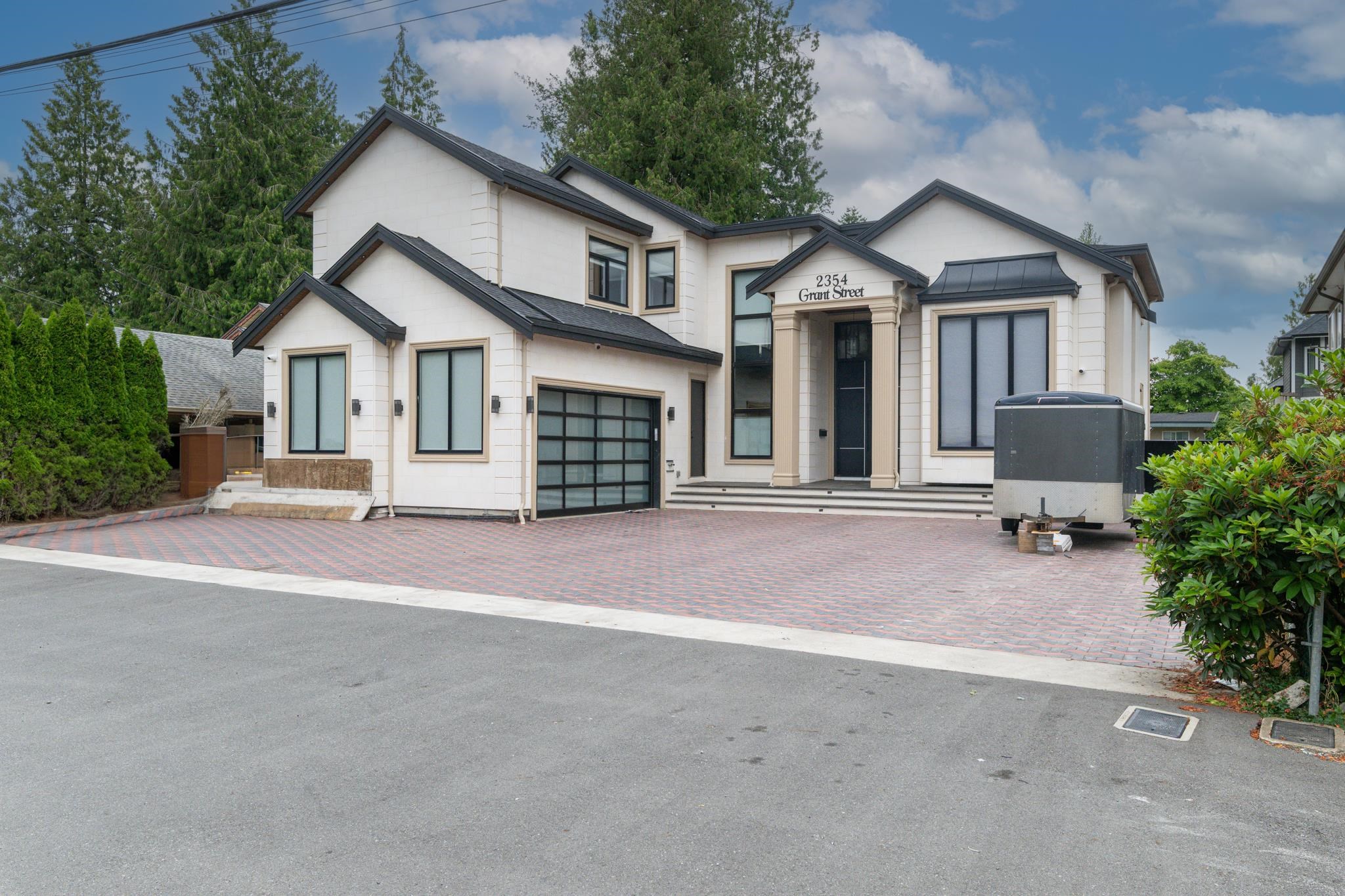 2354 Grant Street, Abbotsford, BC V2T 2M7