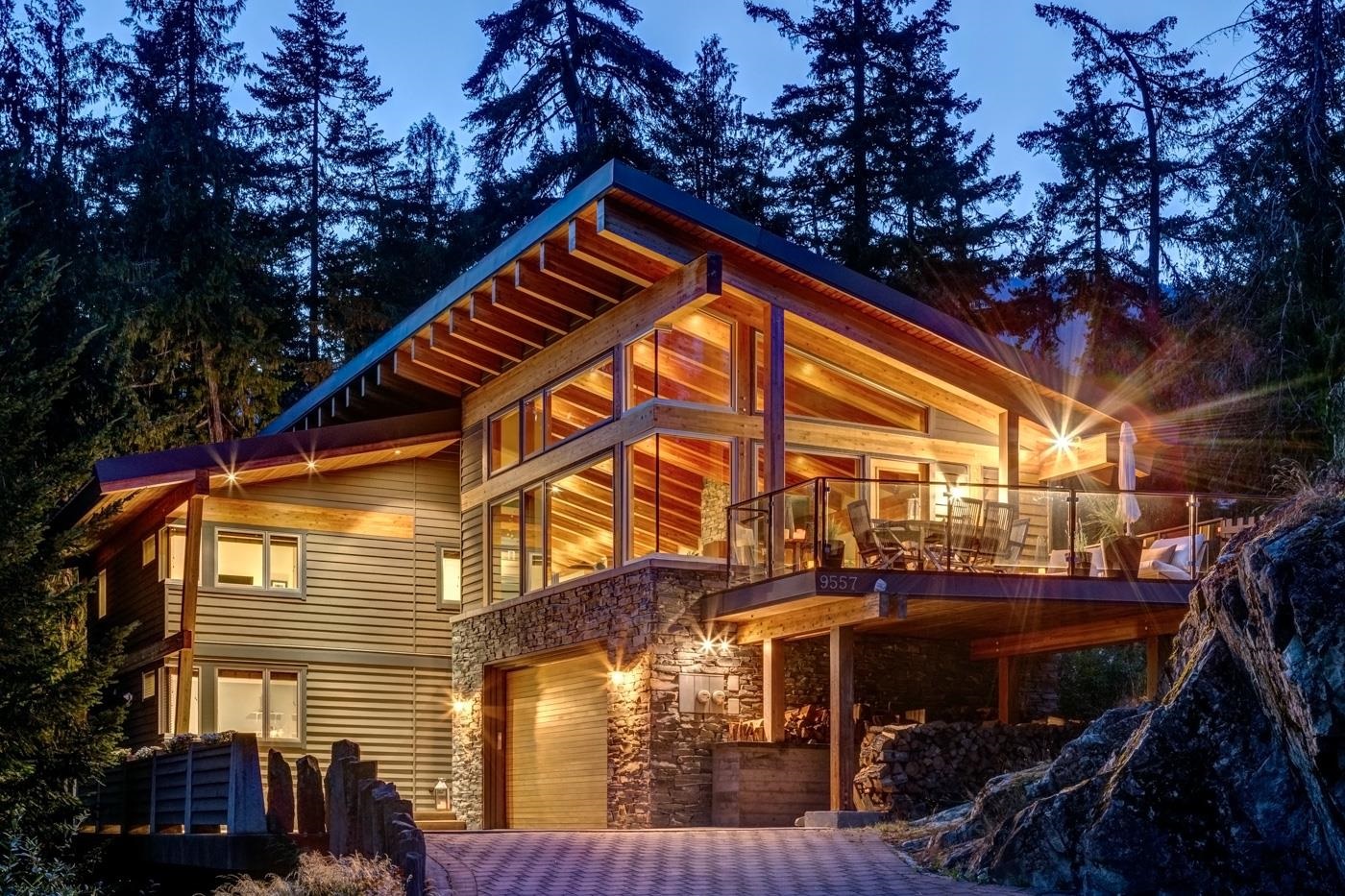 9557 Emerald Drive, Whistler, BC V8E 0G5