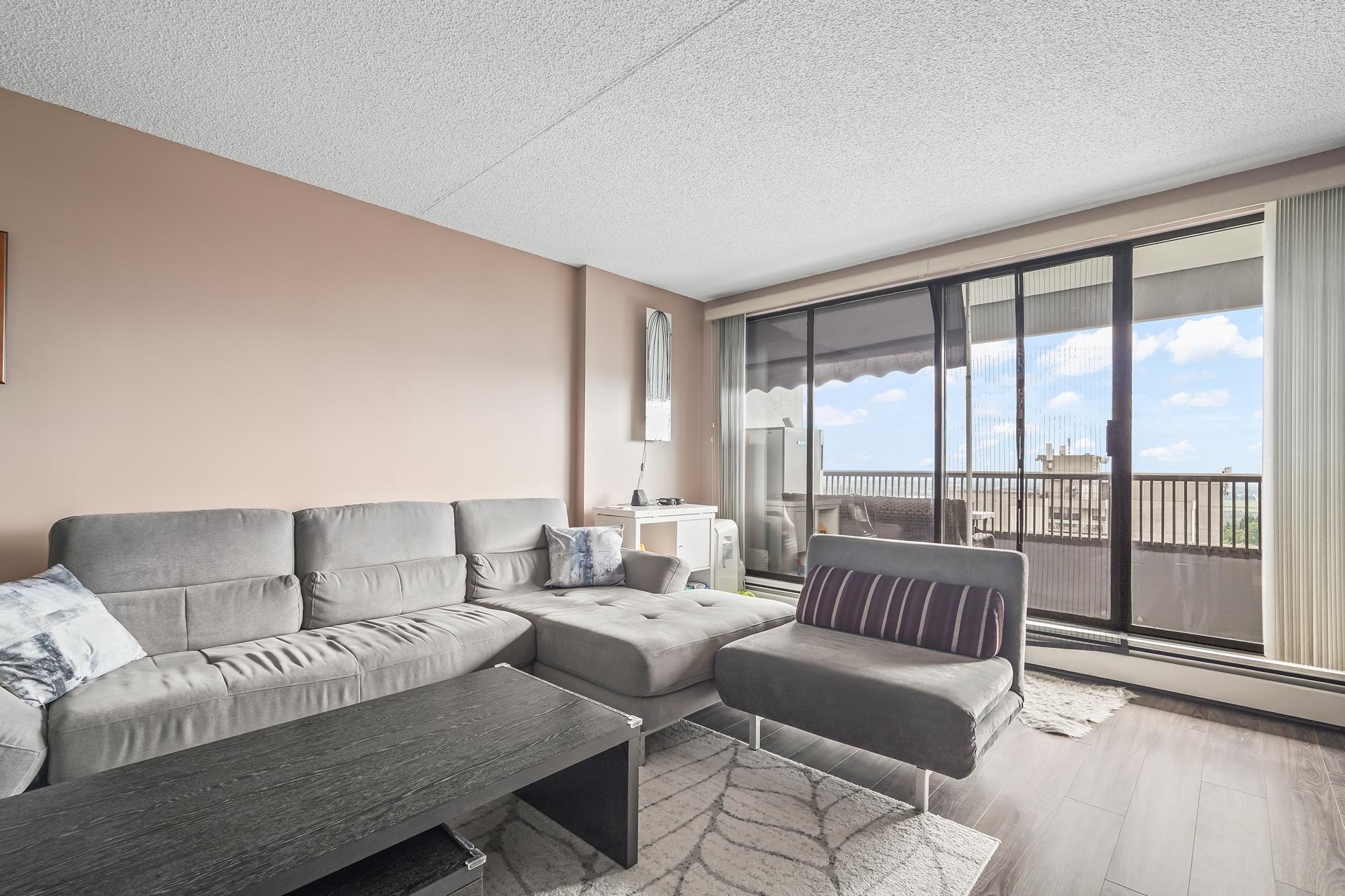 6595 Willingdon Avenue #1607, Burnaby, BC V5H 4E5