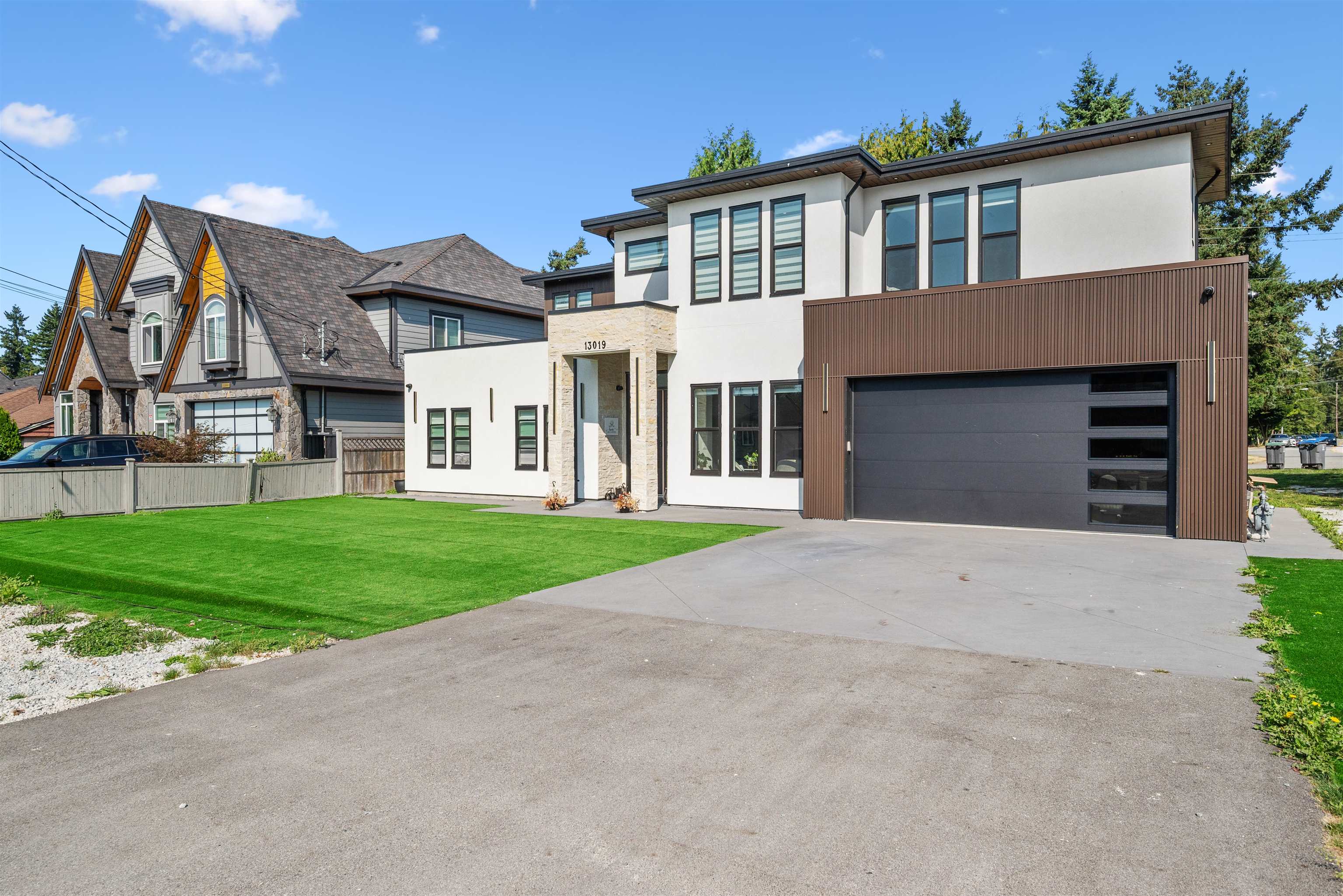 101a Avenue, Surrey, BC V3T 1M3