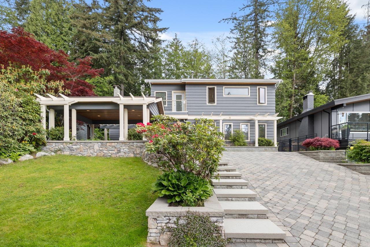 3690 Rutherford Crescent, North Vancouver, BC V7N 2C7