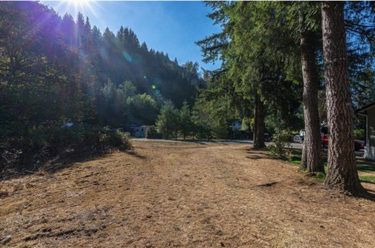 45981 Linzey Rd, Cultus Lake, BC V2R 5A8
