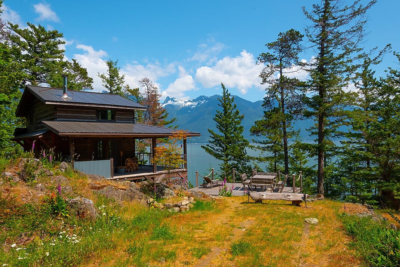 970 Mt Artaban Rd, Gambier Island, BC V0N 1V0