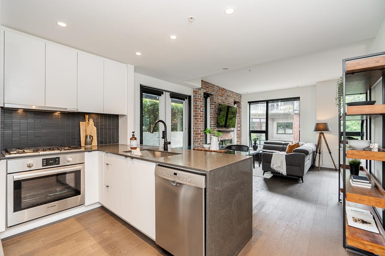 83 Moody Street #1, Port Moody, BC V3H 0K7