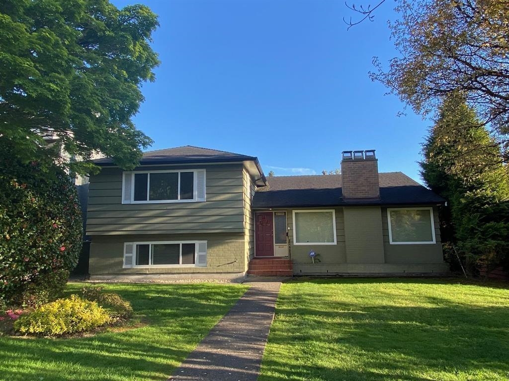 2056 West 29th Avenue, Vancouver, BC V6J 3A1