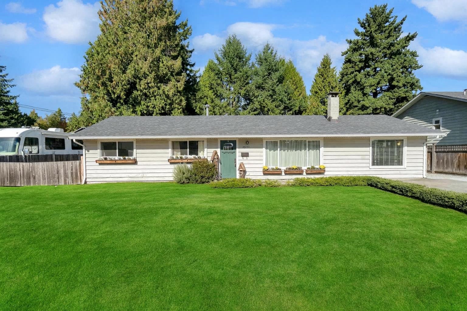 20255 Chatwin Avenue, Maple Ridge, BC V2X 4G4