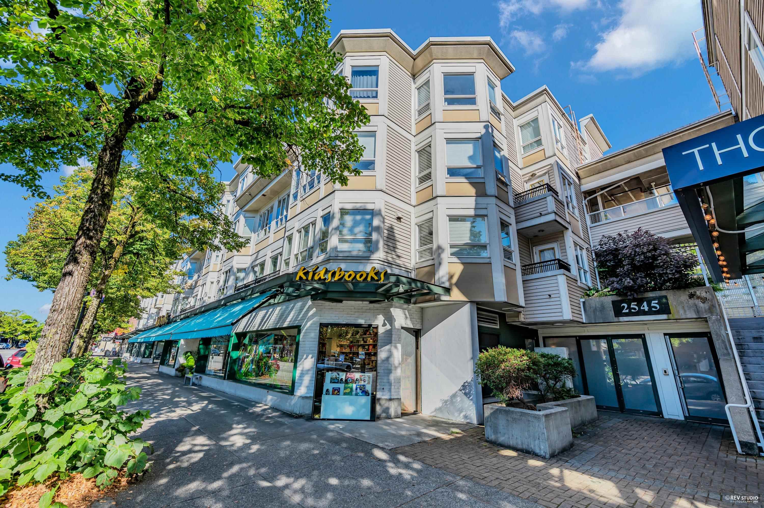 2545 West Broadway #211, Vancouver, BC V6K 2E9