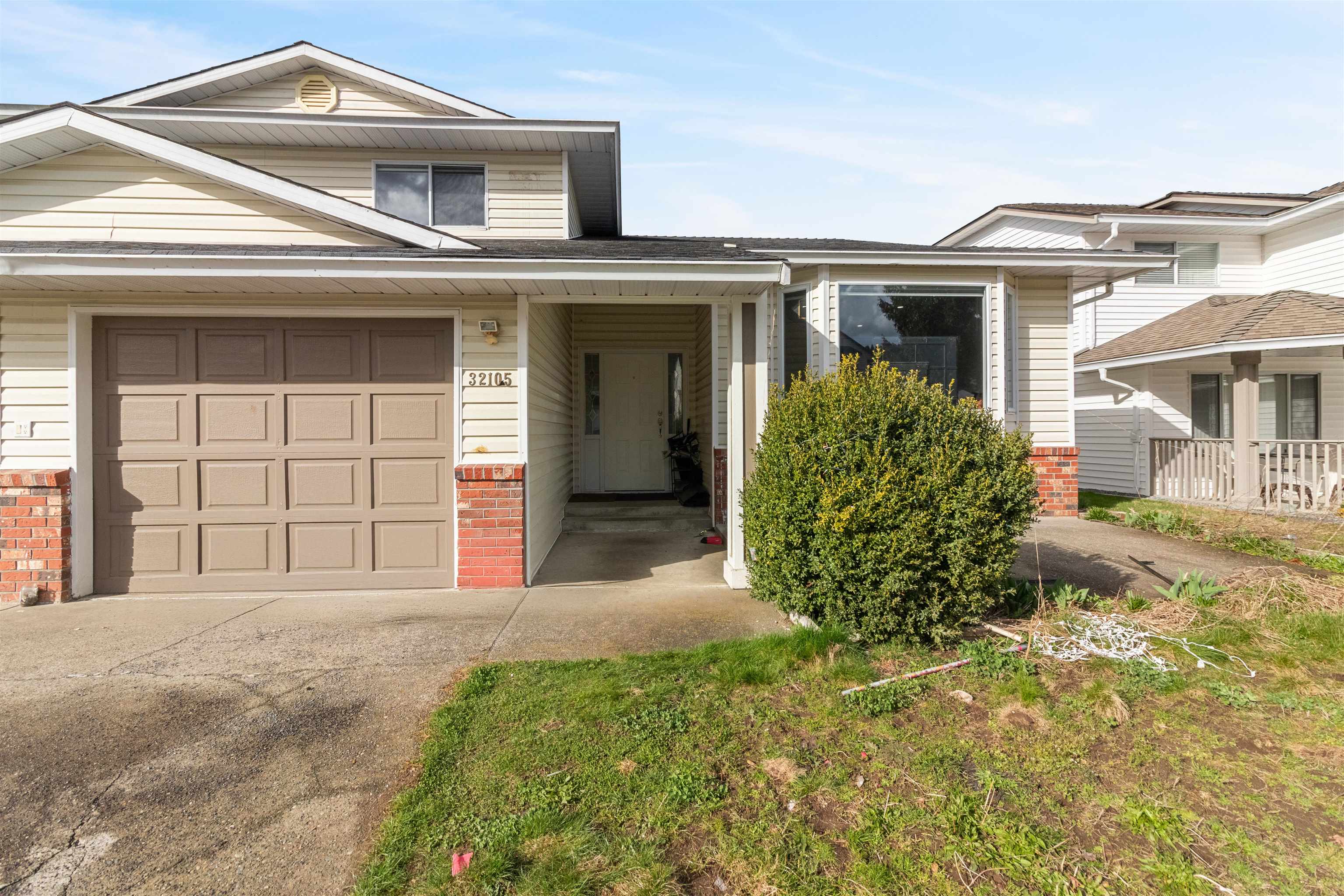 32105 Rogers Avenue, Abbotsford, BC V2T 5B7