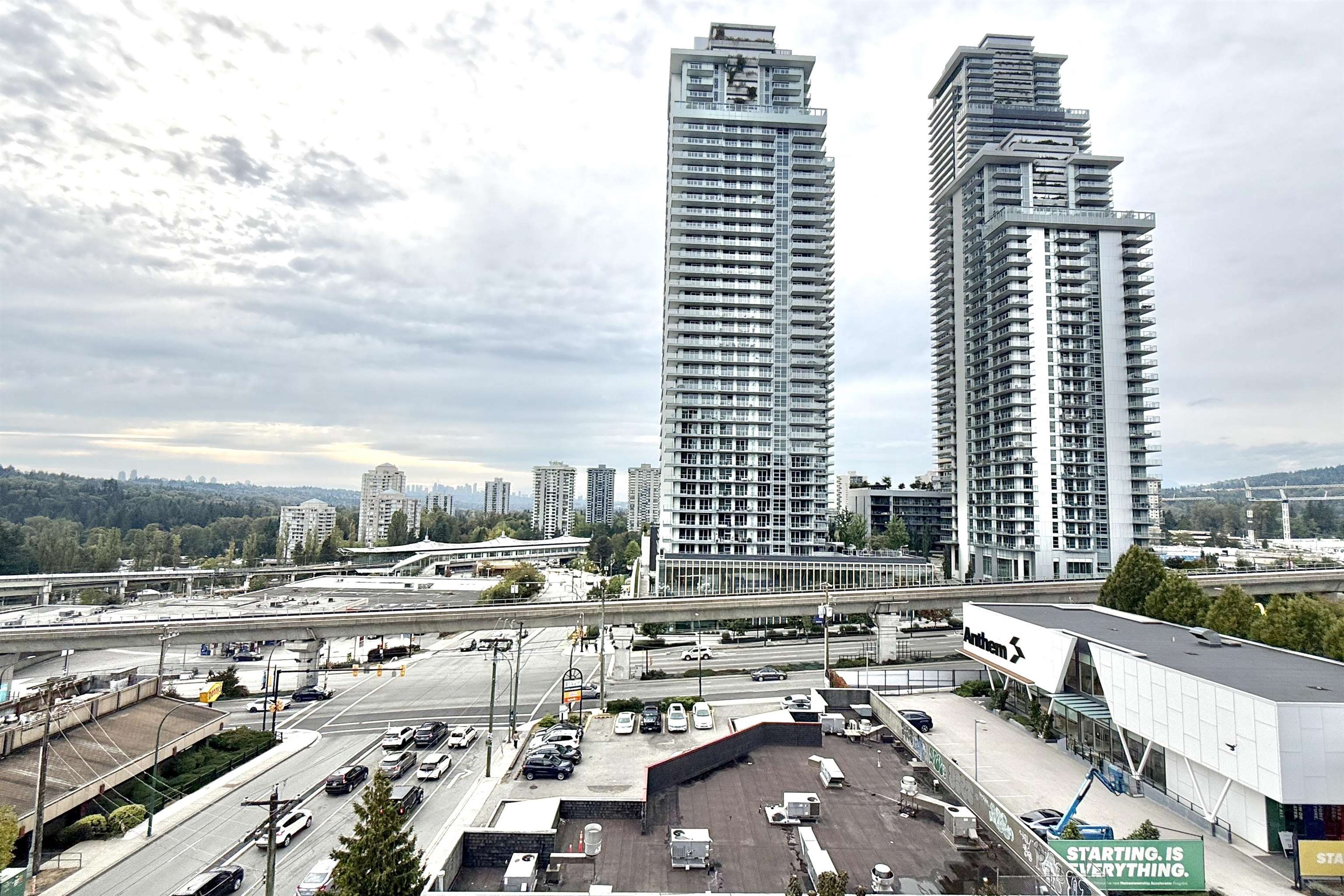 518 Whiting Way #702, Coquitlam, BC V3J 0H7