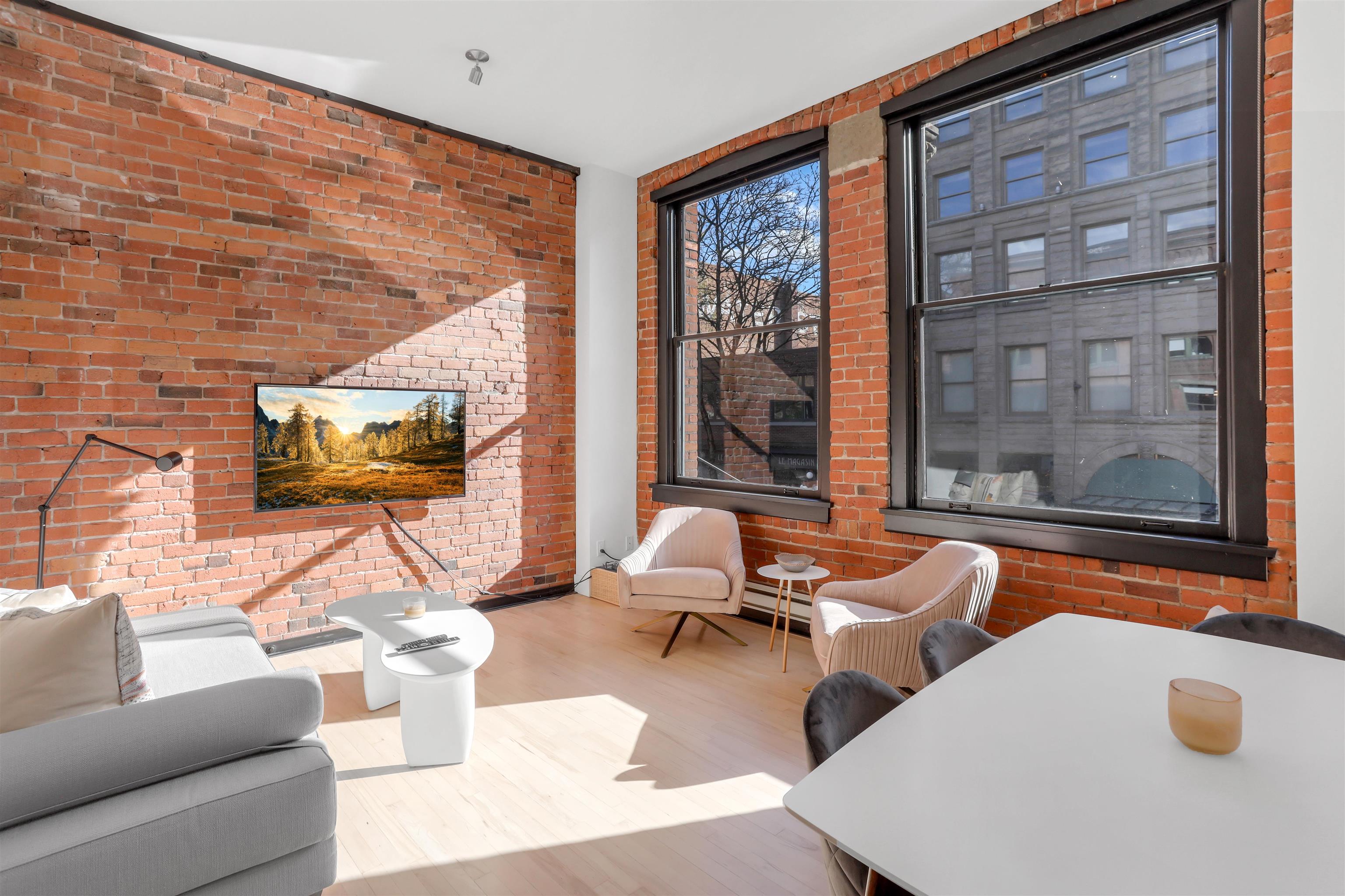 345 Water Street #201, Vancouver, BC V6B 1B8