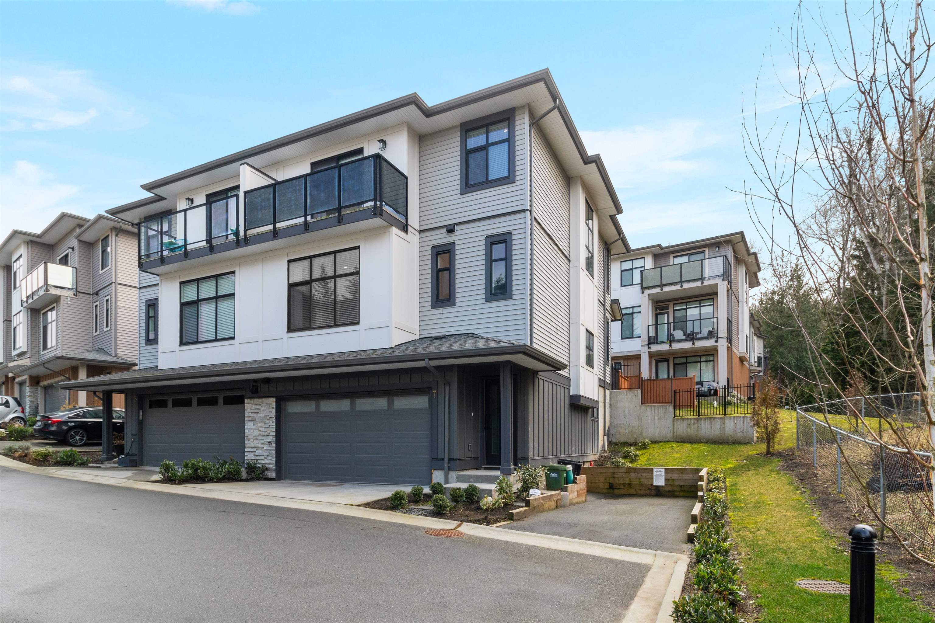 35810 Mckee Rd #7, Abbotsford, BC V3G 0H9