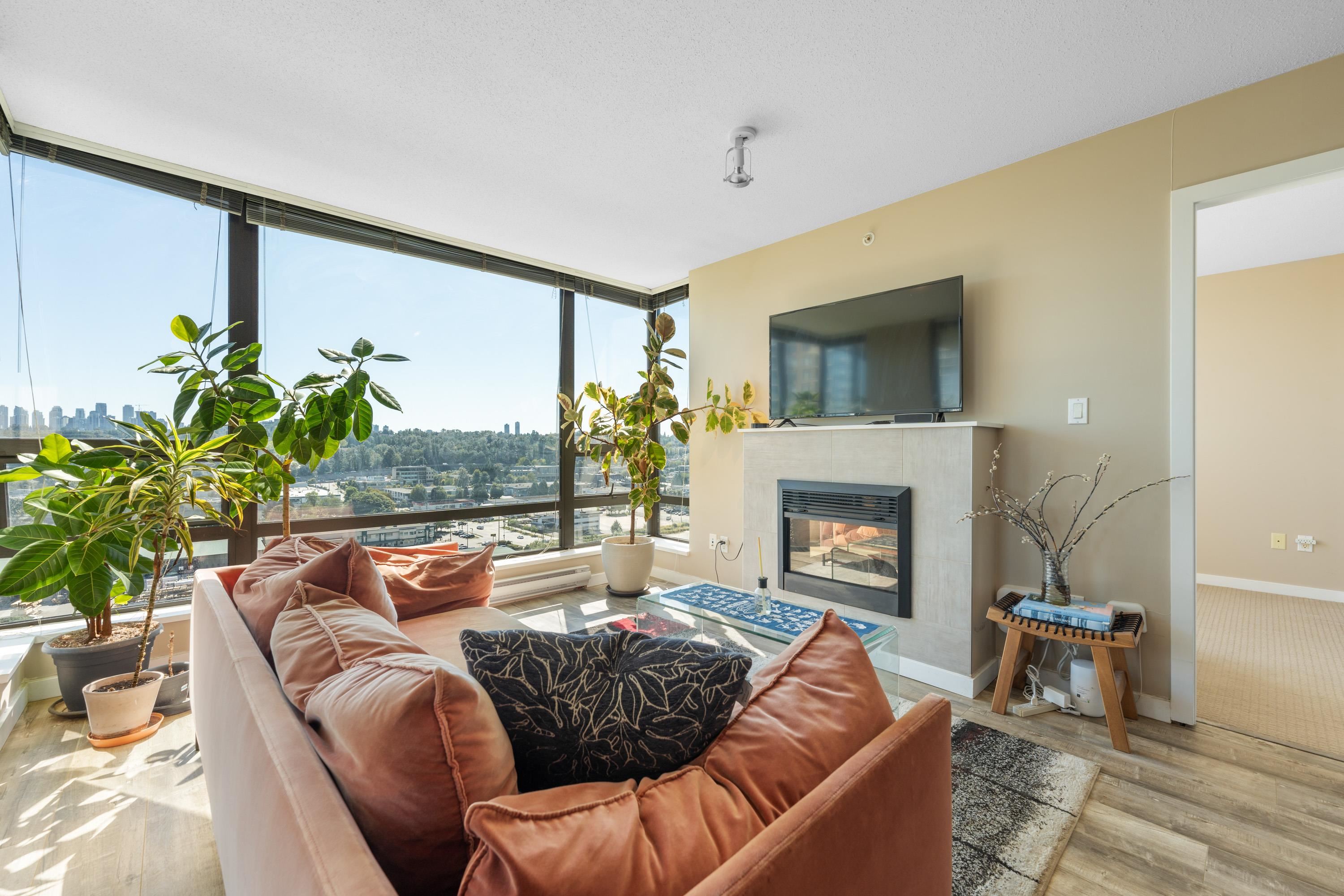 4178 Dawson Street #1806, Burnaby, BC V5C 0A1