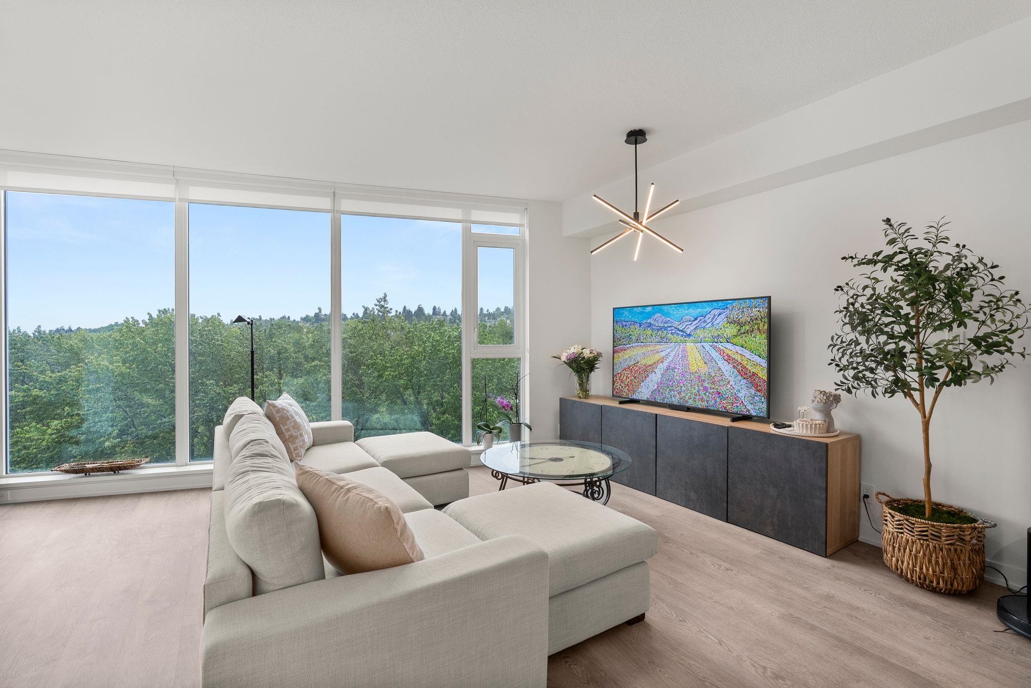1401 Hunter St #1206 #1206, North Vancouver, BC V7J 0E2