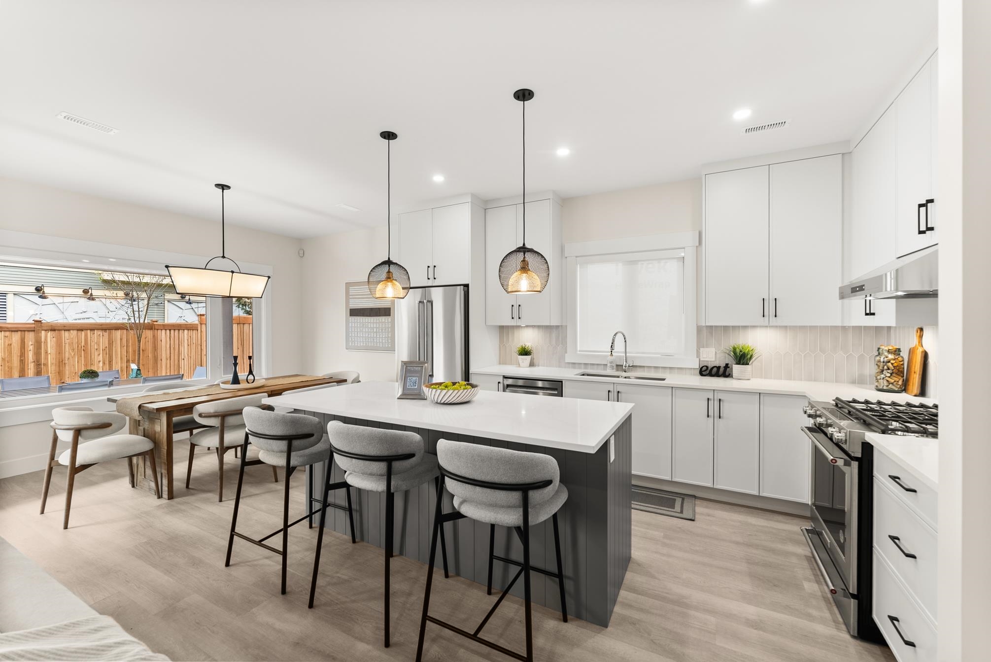 4th Avenue, Richmond, BC V7E 3H8