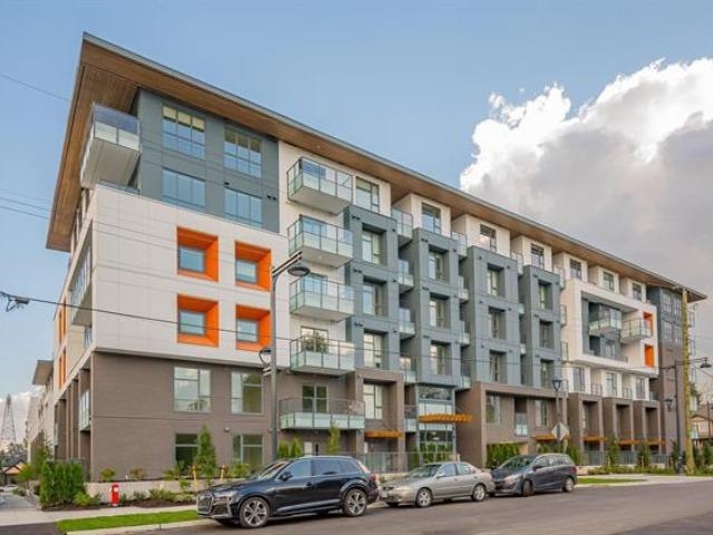 10829 140 Street #e215, Surrey, BC V3R 0H4