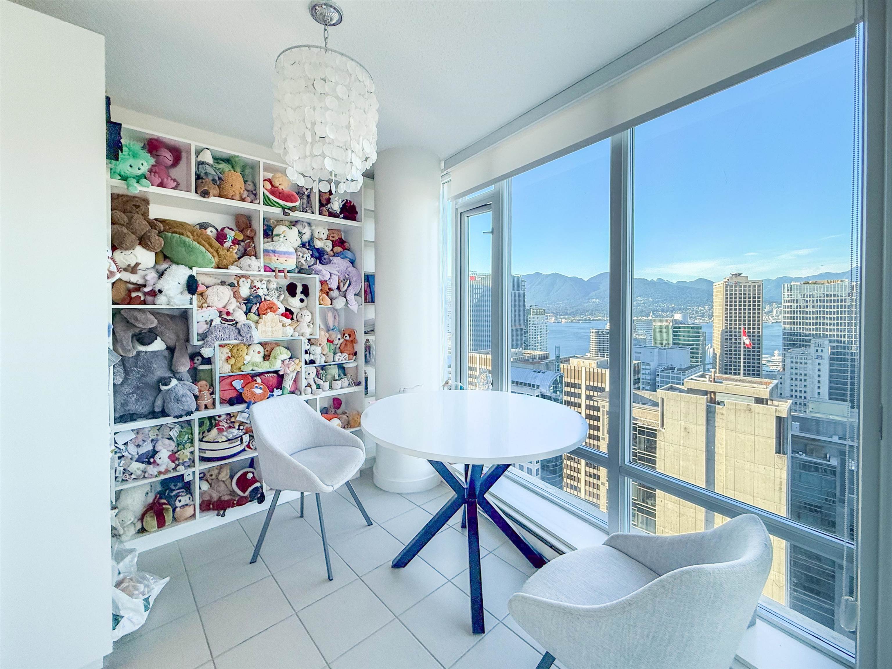 404-610 Granville Street #2910, Vancouver, BC V6C 3T3