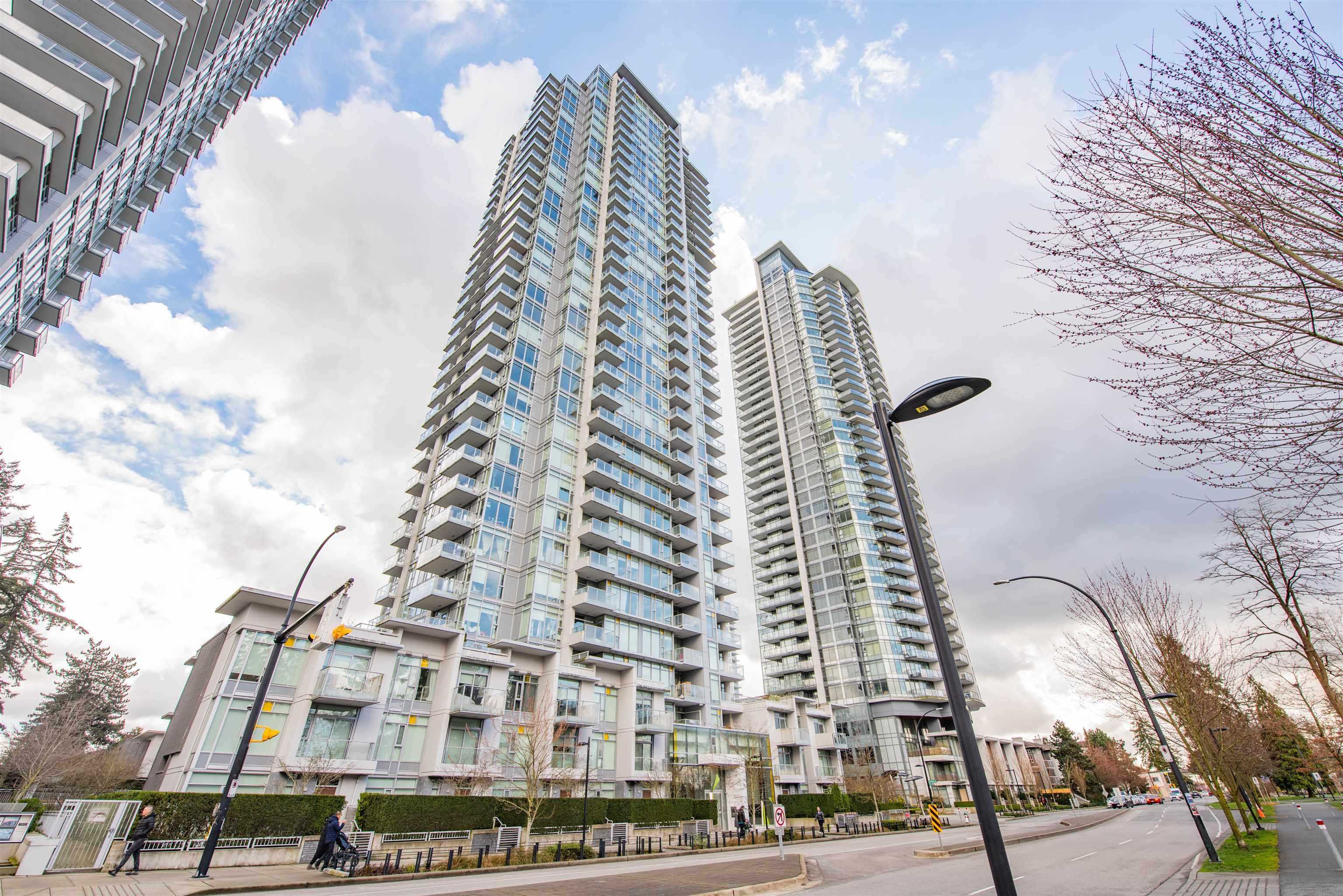 6588 Nelson Avenue #4003, Burnaby, BC V5H 0E8