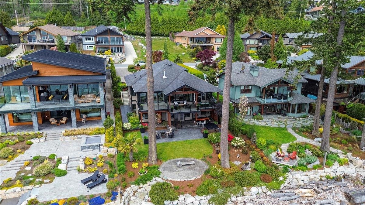 6015 Silverstone Lane, Sechelt, BC V7Z 0T8