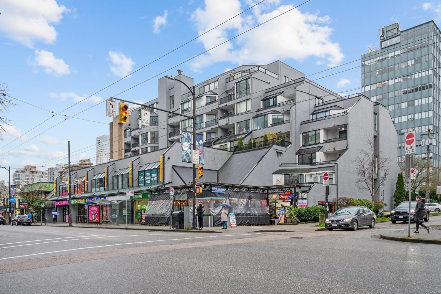 1270 Robson Street #602, Vancouver, BC V6E 3Z6