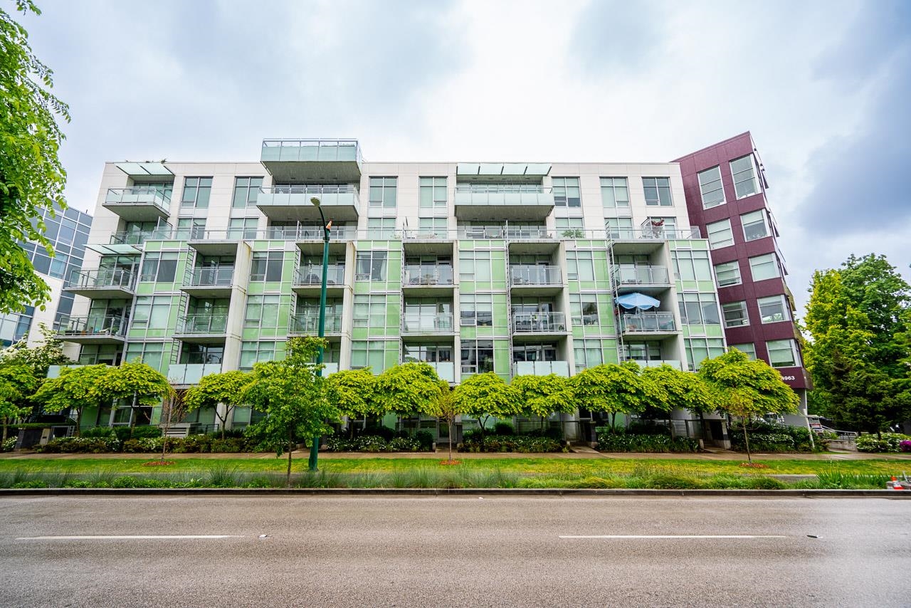 4963 Cambie Street #406, Vancouver, BC V5Z 0H5