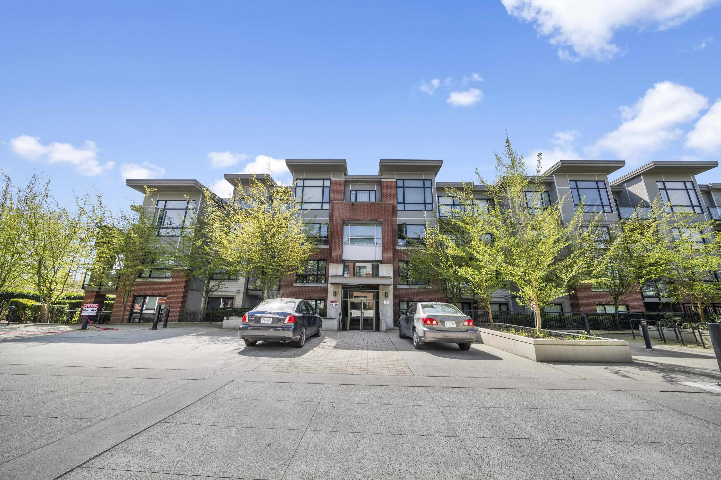 7058 14th Avenue #405, Burnaby, BC V3N 0E6