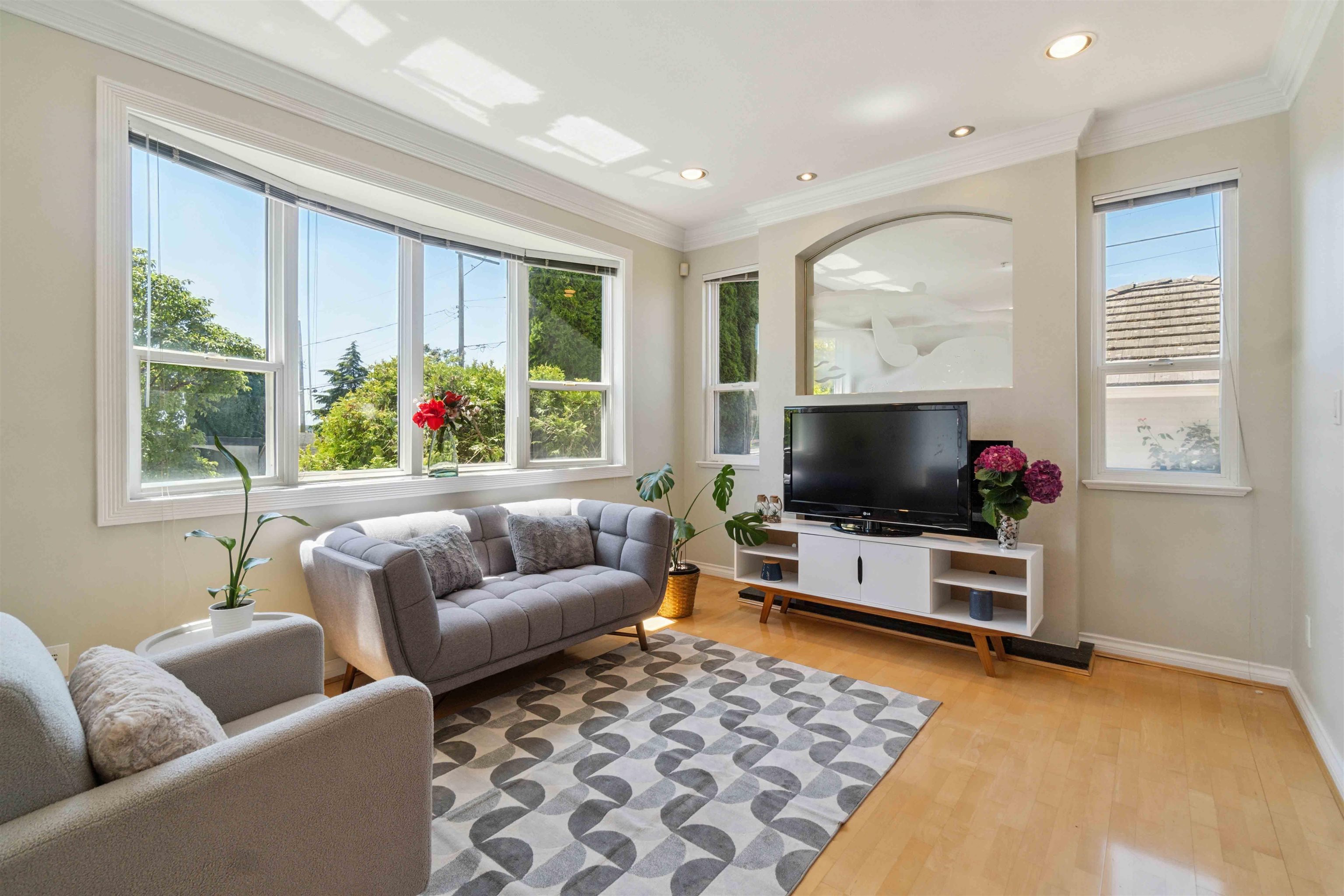 1303 West 67th Avenue, Vancouver, BC V6P 2T3
