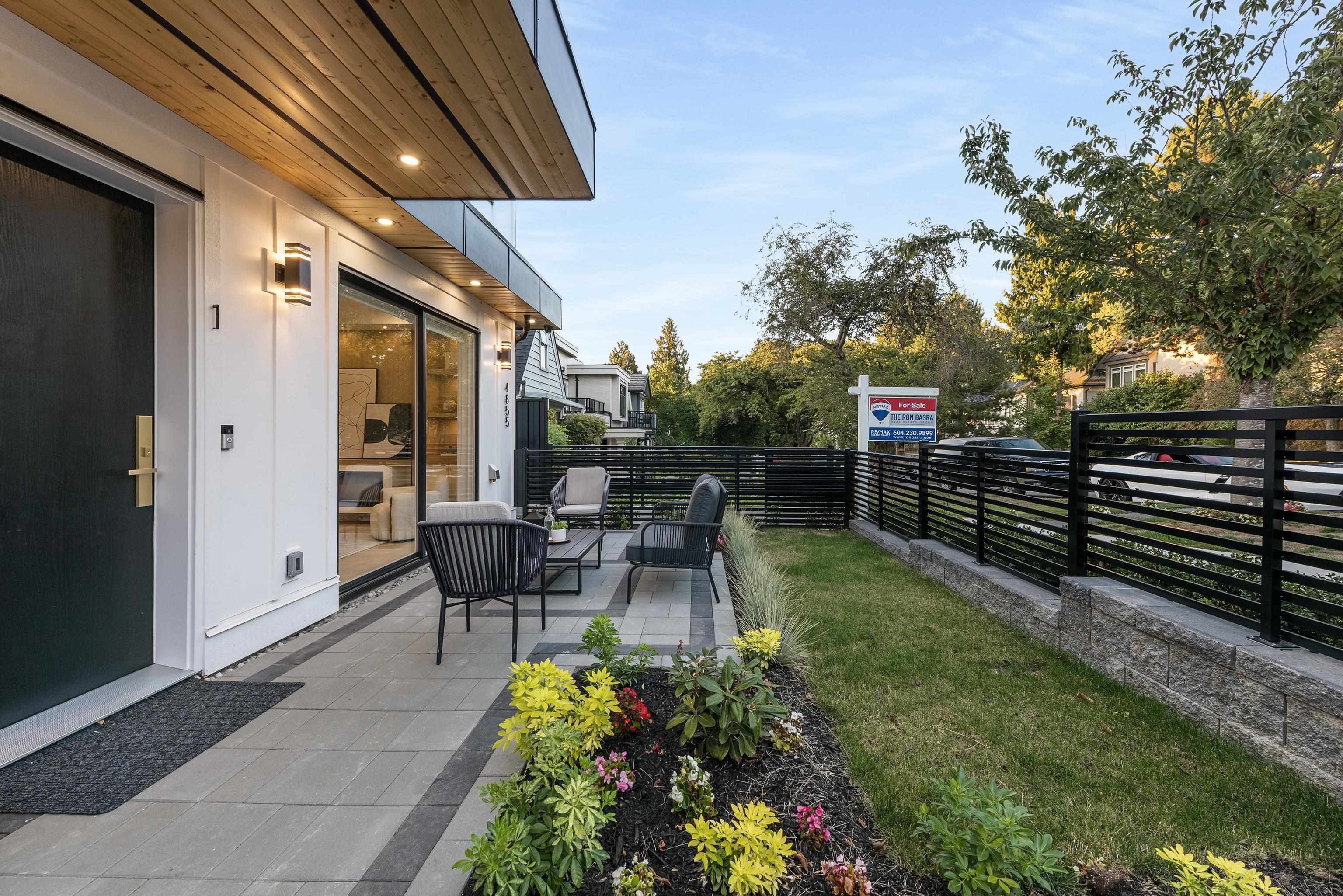 4855 Dumfries Street #1, Vancouver, BC V5N 3T8