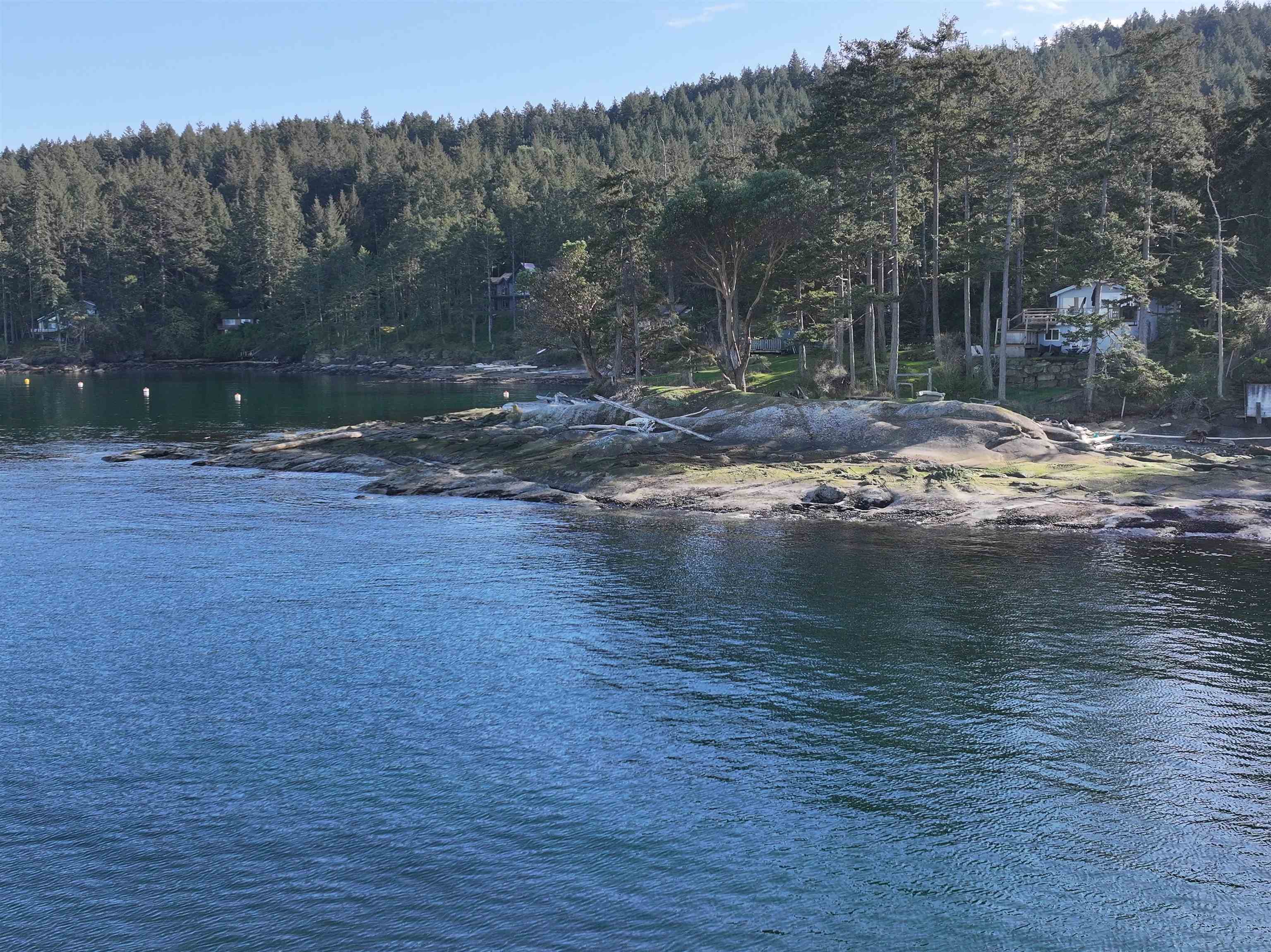 579 Bayview Dr, Mayne Island, BC V0N 2J1