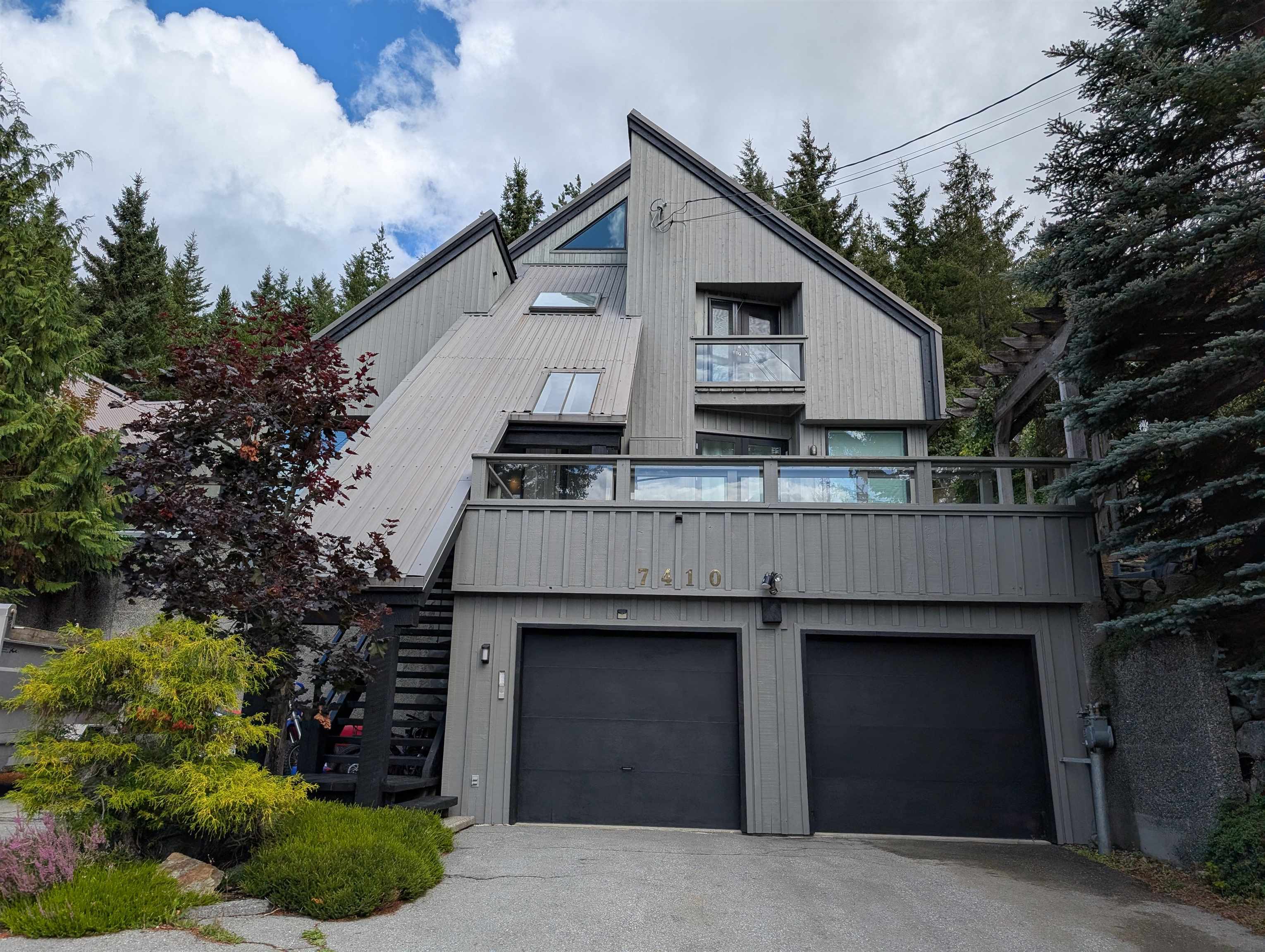 7410 Ambassador Crescent, Whistler, BC V8E 0E4